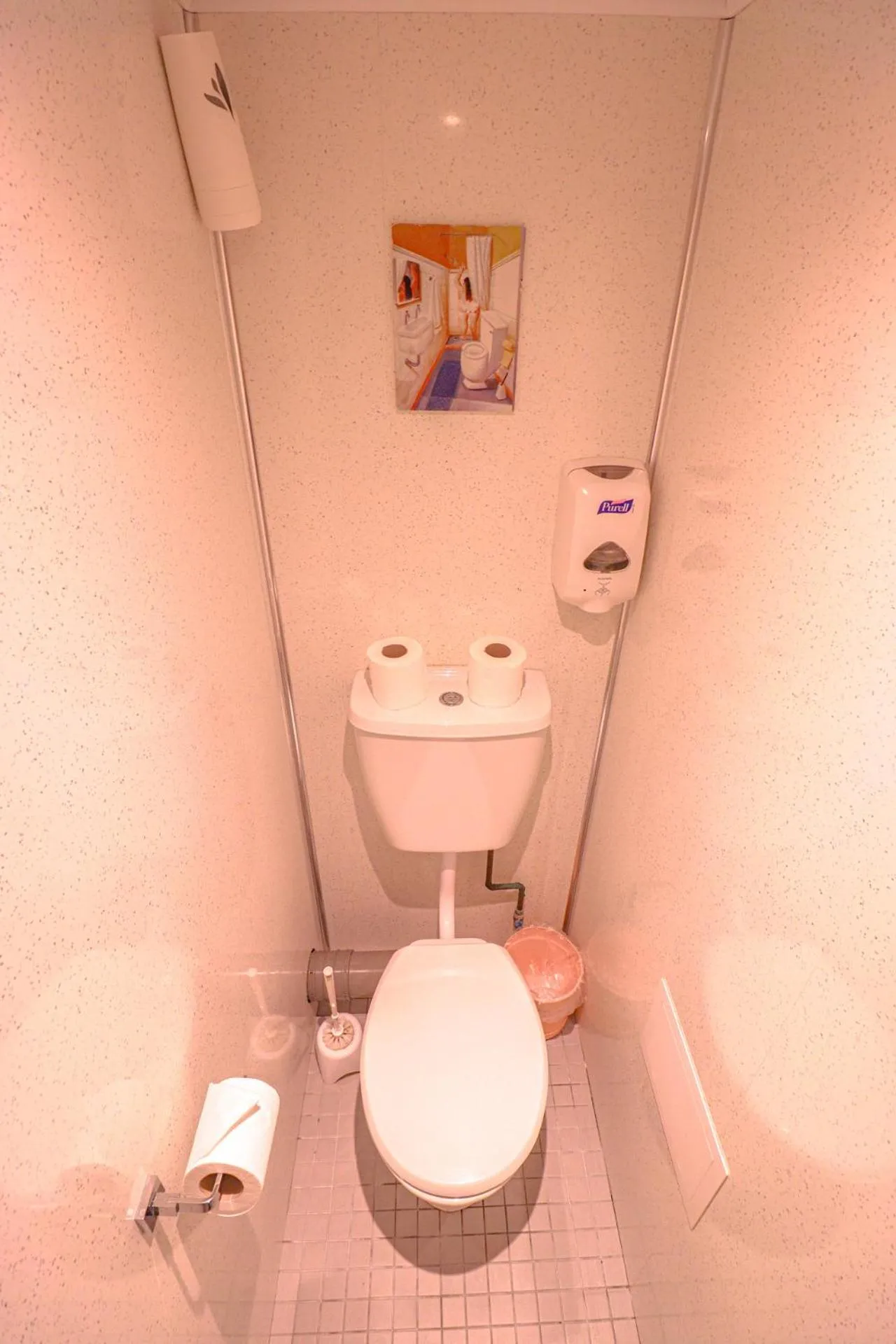 Toilet in Fairway Hotel