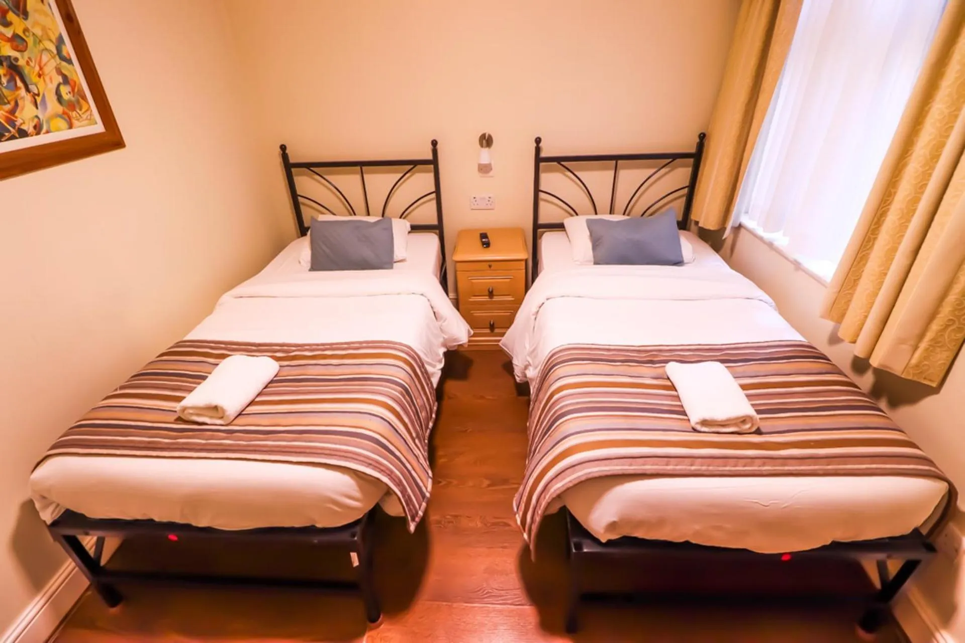 Bed in Fairway Hotel