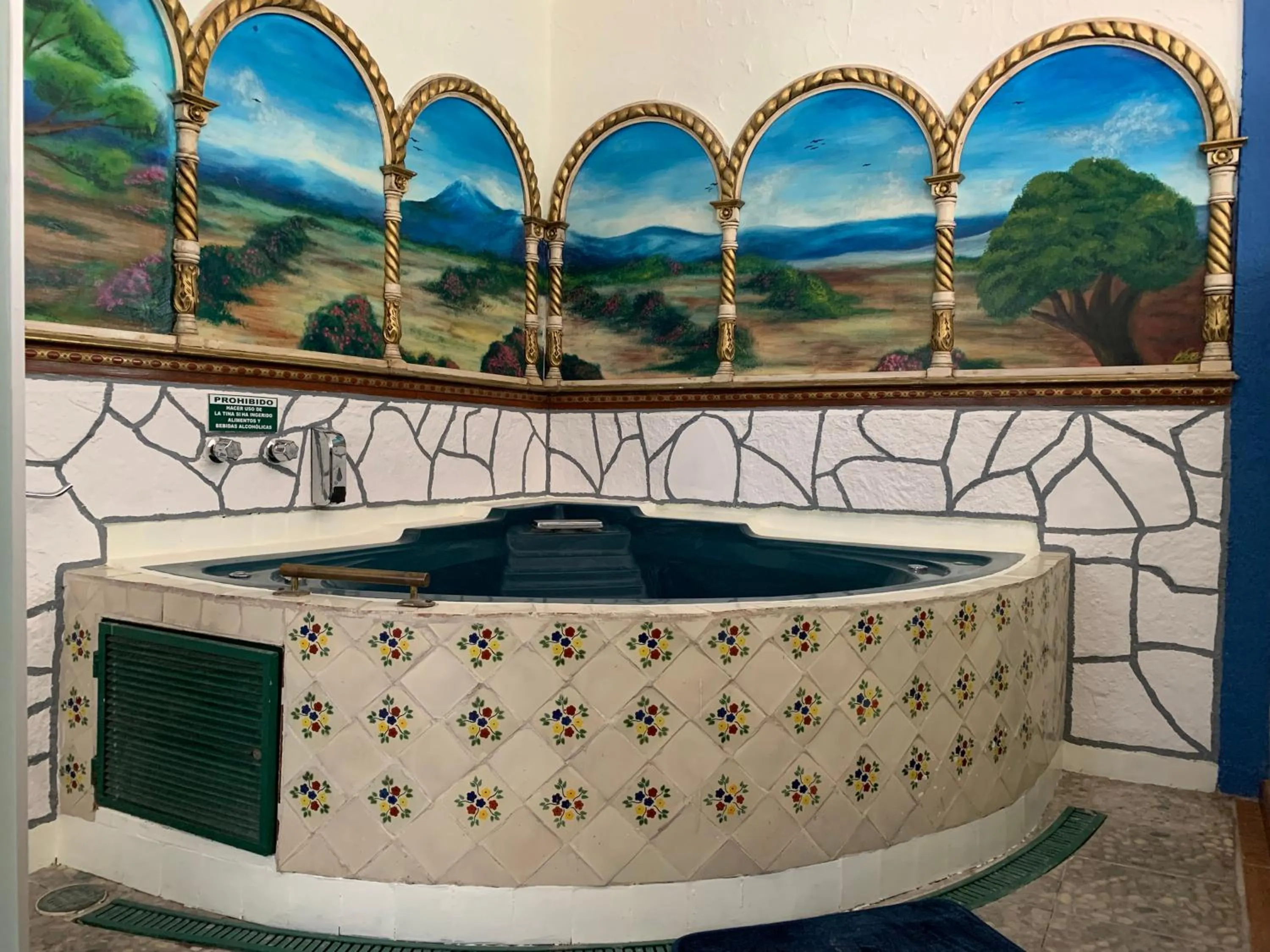 Hot Tub in Mesón Yollotl