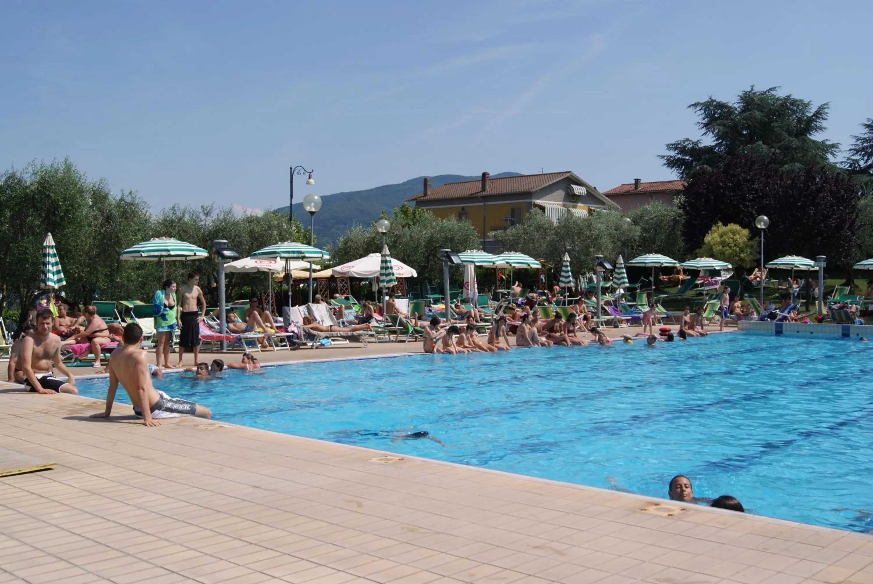 Pool view in B&B Il Moai