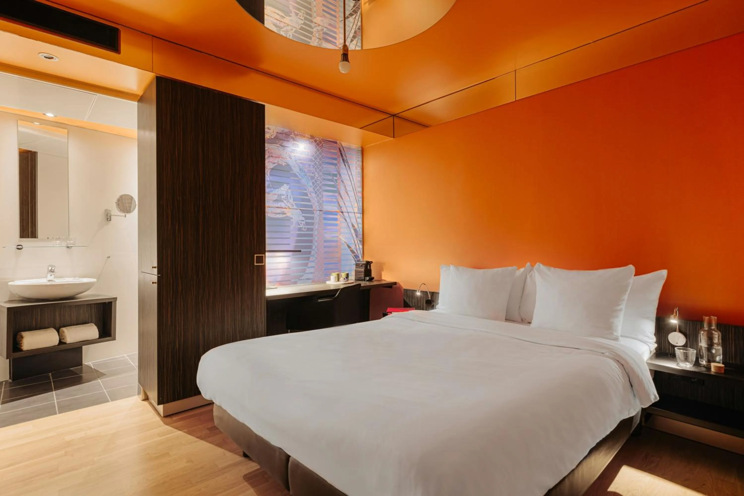 Photo of the whole room, Bed in Leonardo Boutique Hotel Maastricht City Center