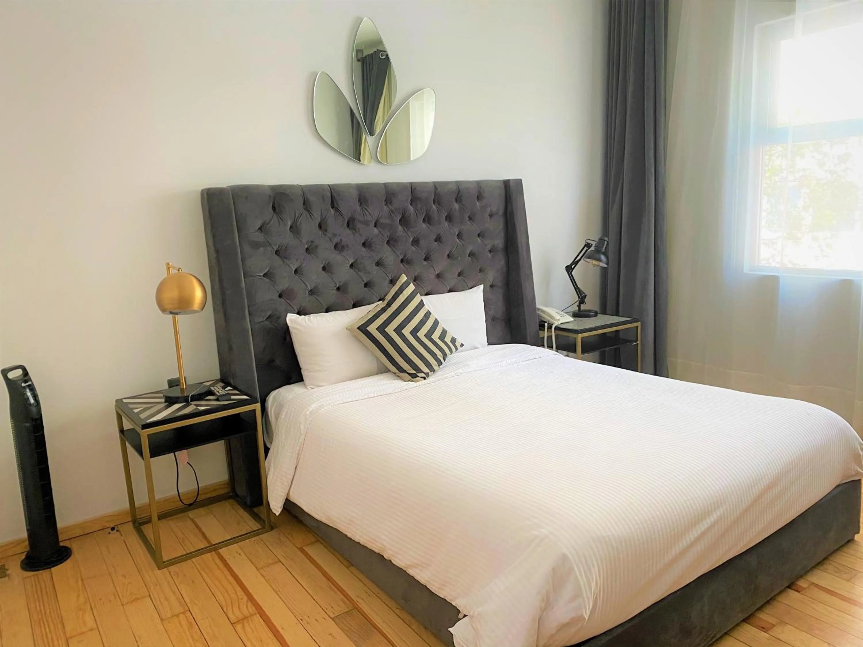 Bed in Suites Alcazar