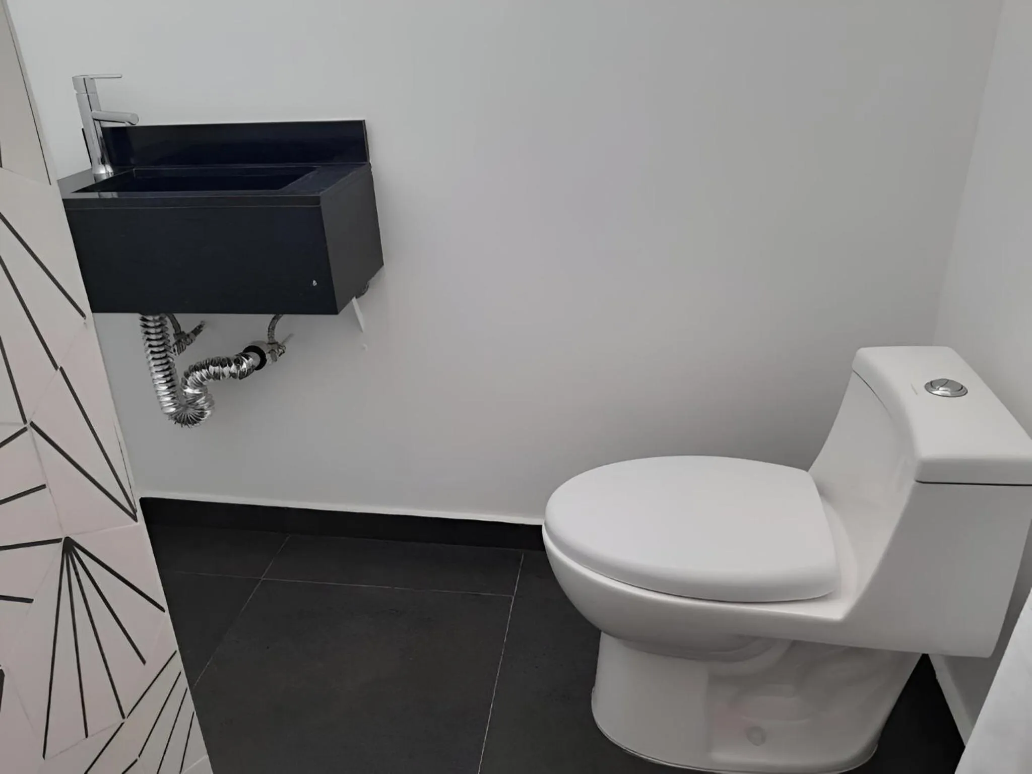 Bathroom in Suites Alcazar