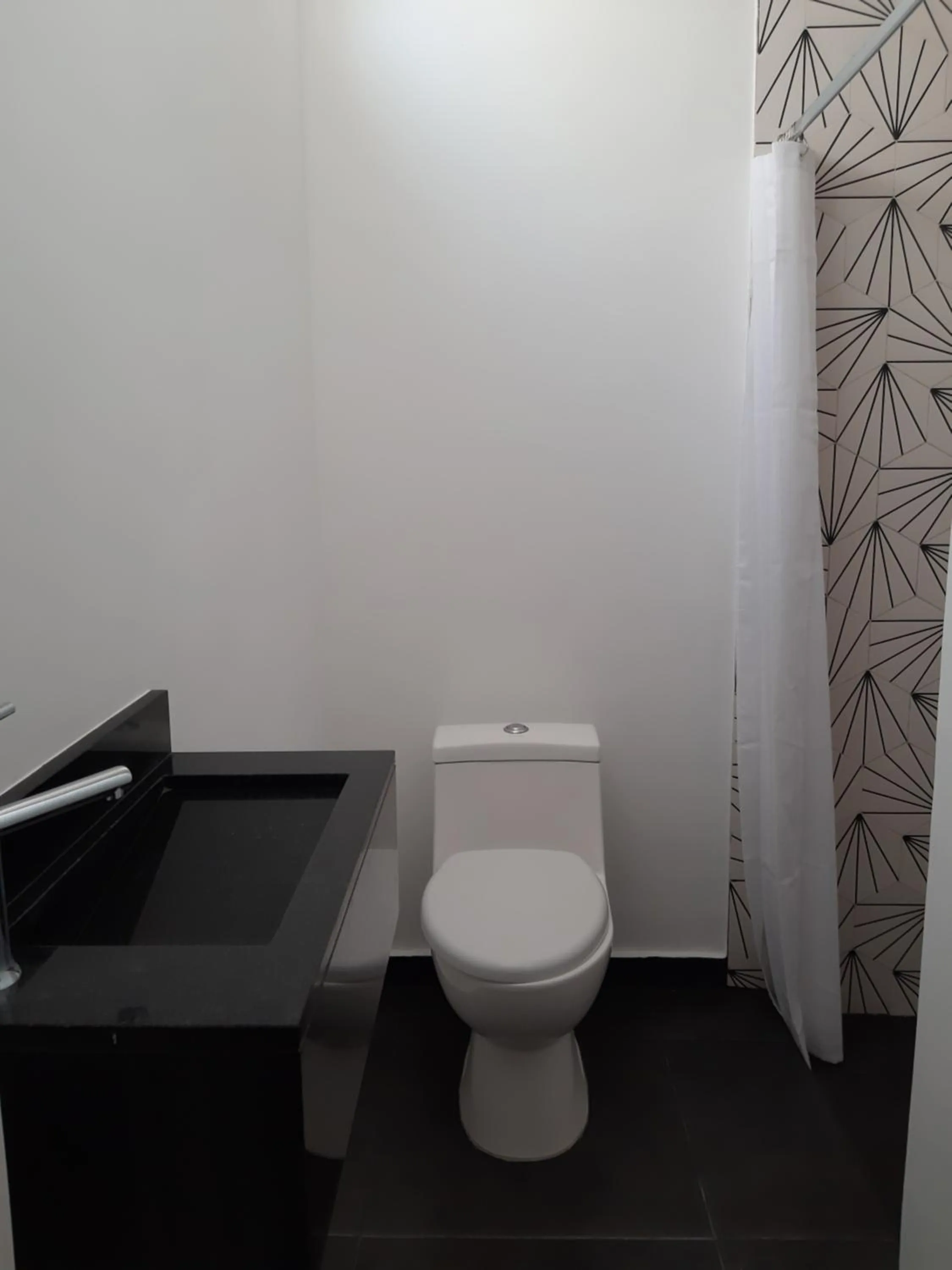 Shower in Suites Alcazar