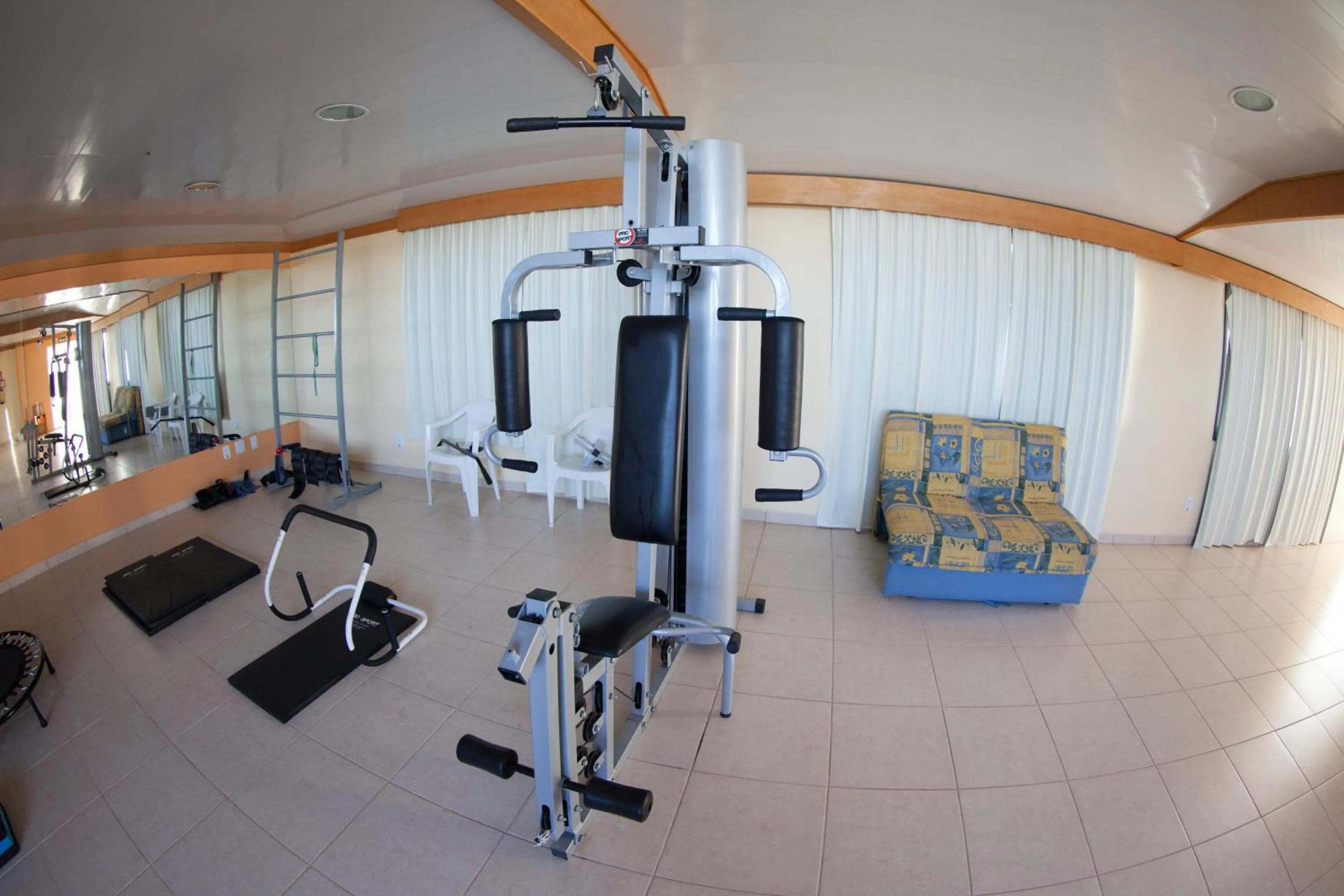 Fitness centre/facilities in Nelson Praia Hotel