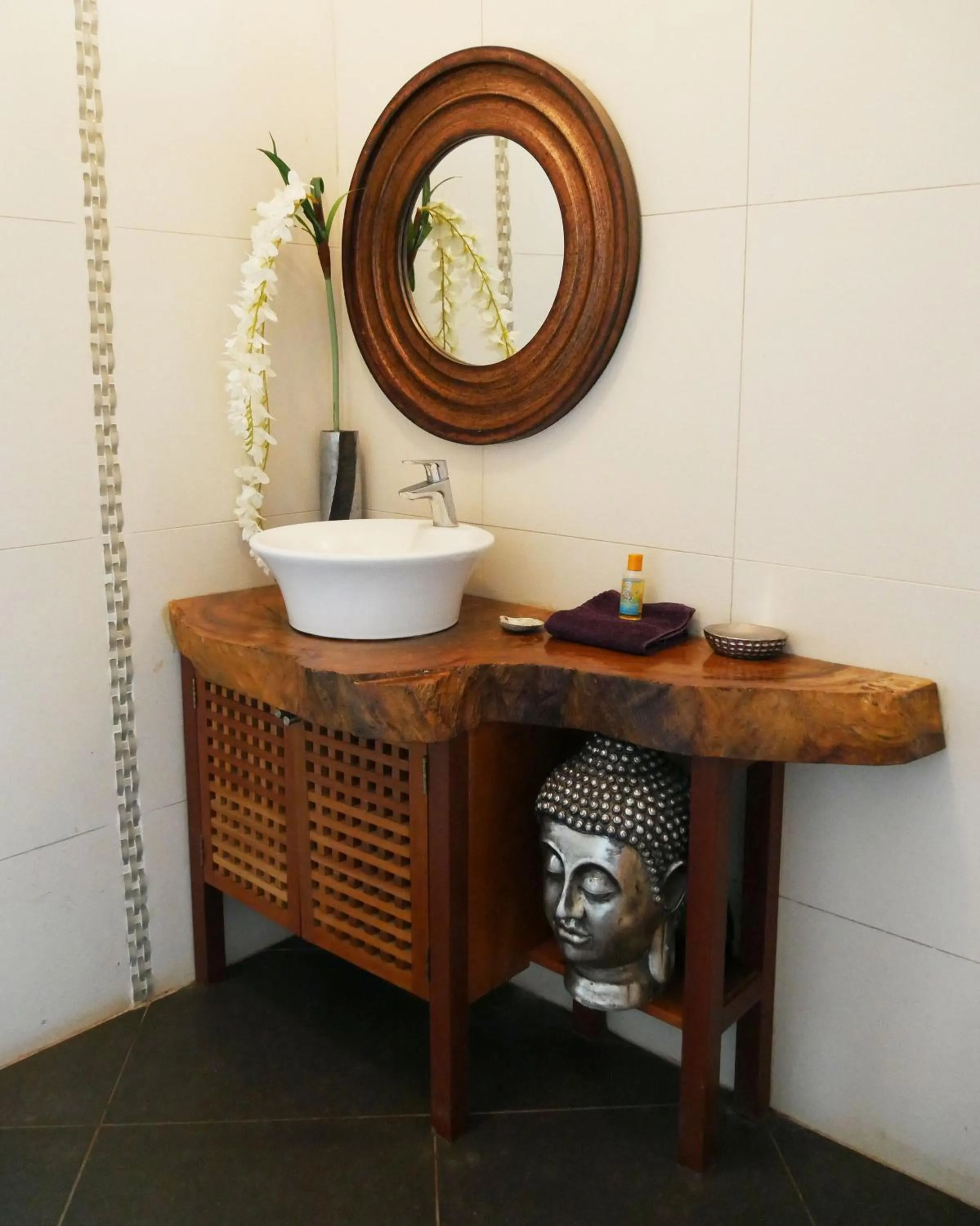 Bathroom in Punta Duarte Garden Inn