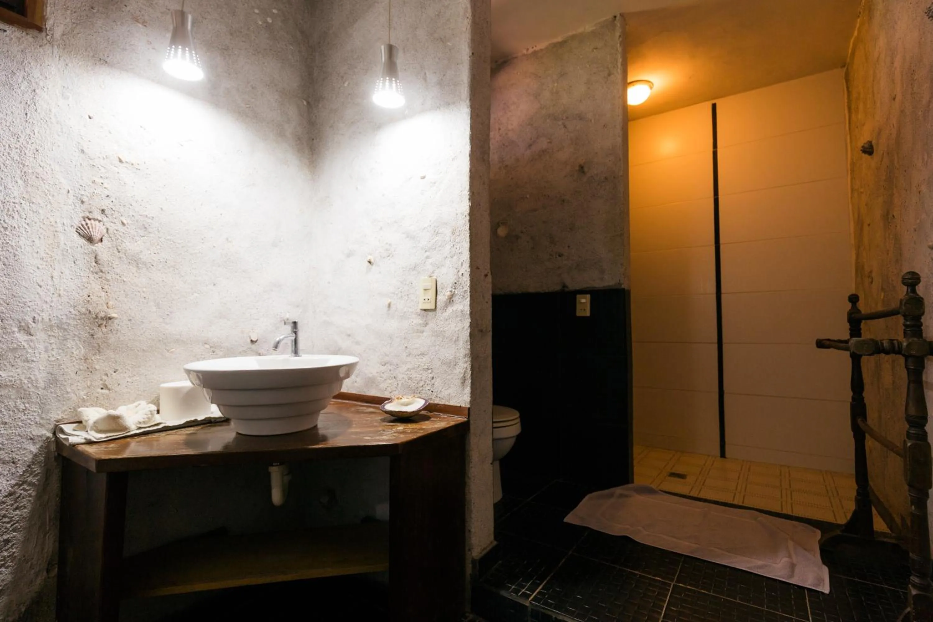 Shower in Punta Duarte Garden Inn