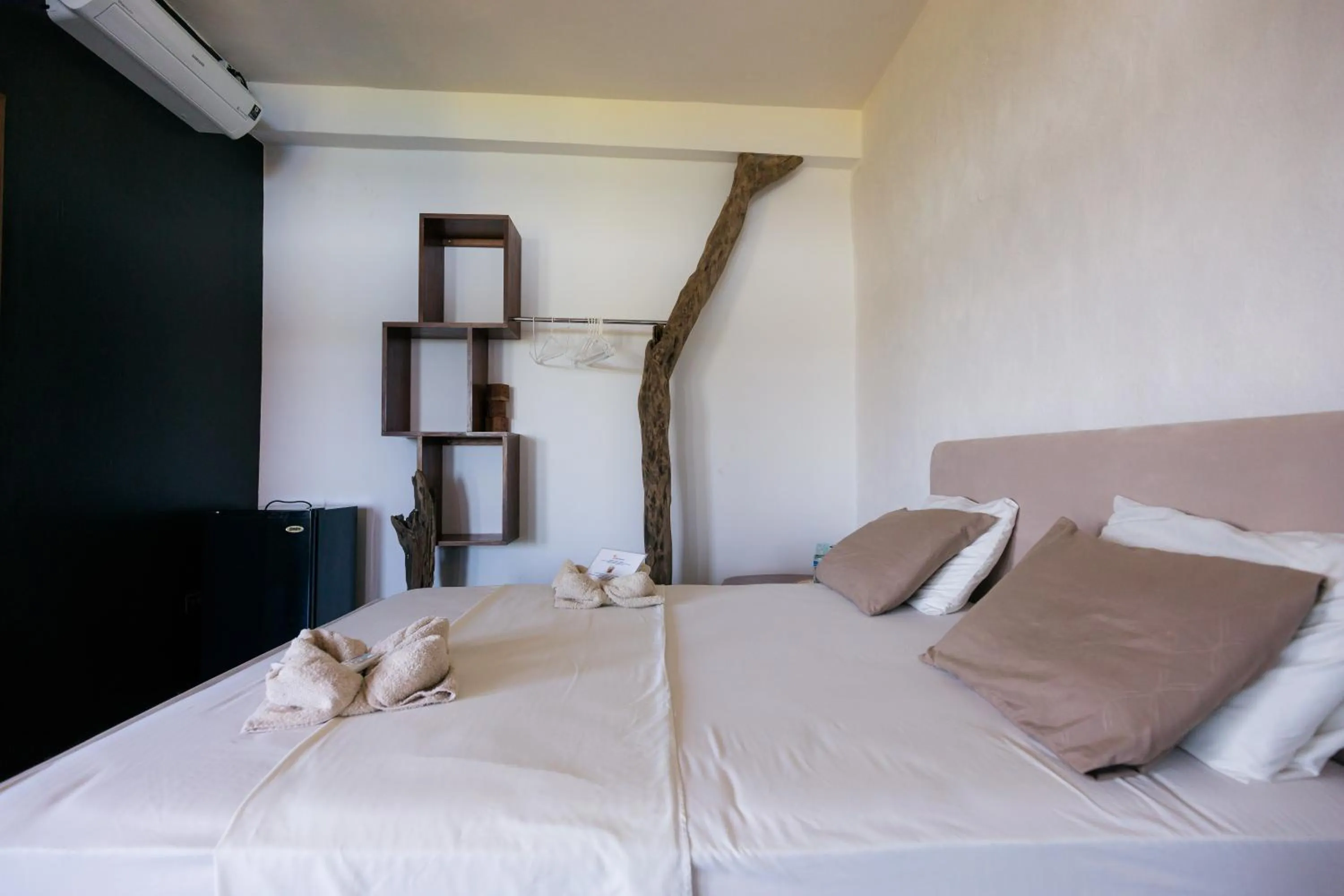 Photo of the whole room, Bed in Punta Duarte Garden Inn