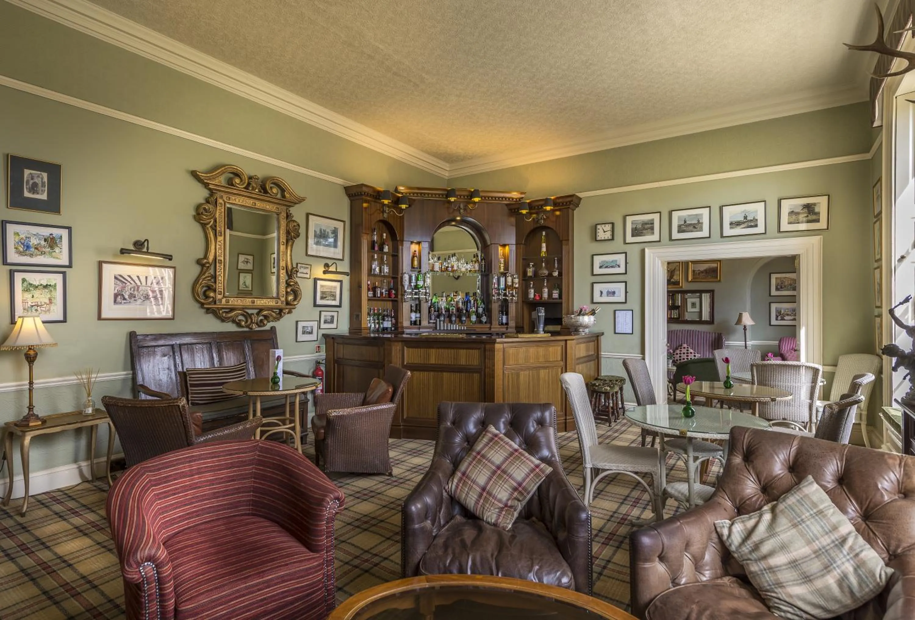 Lounge or bar in Washingborough Hall Hotel