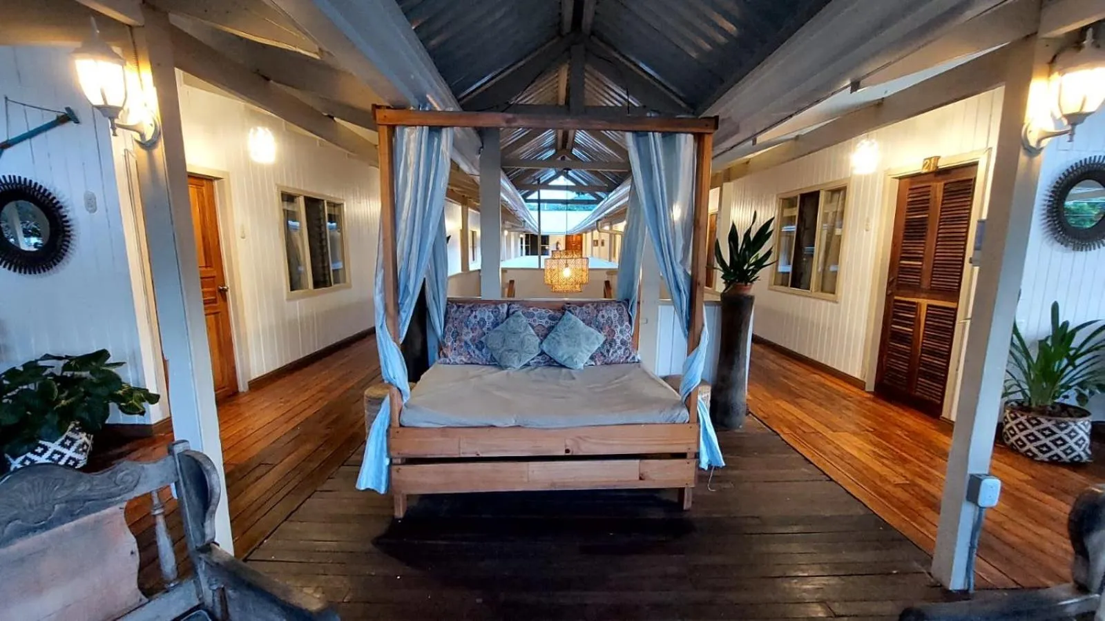 Seating area in Hotel M&M Beach House