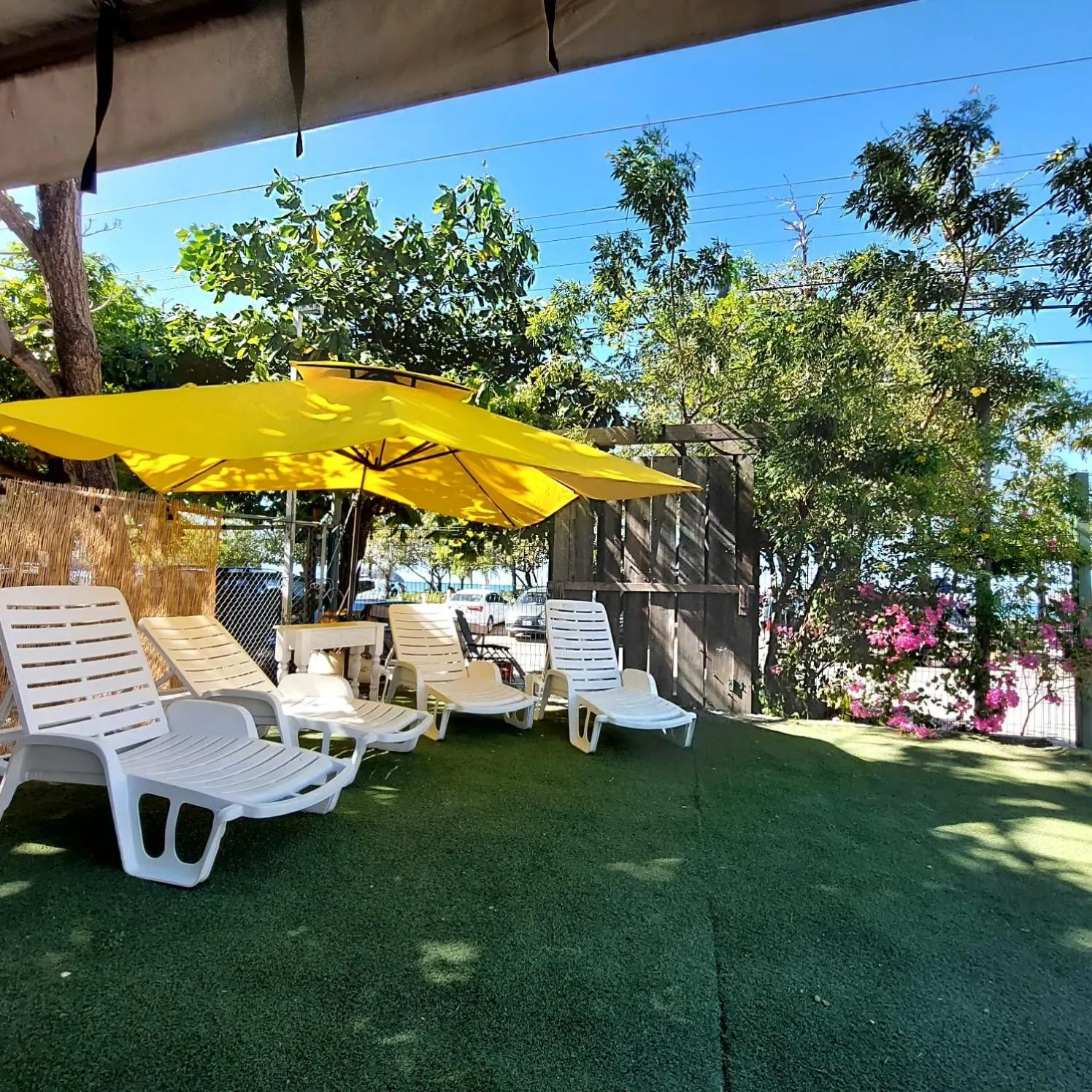 Property building in Hotel M&M Beach House