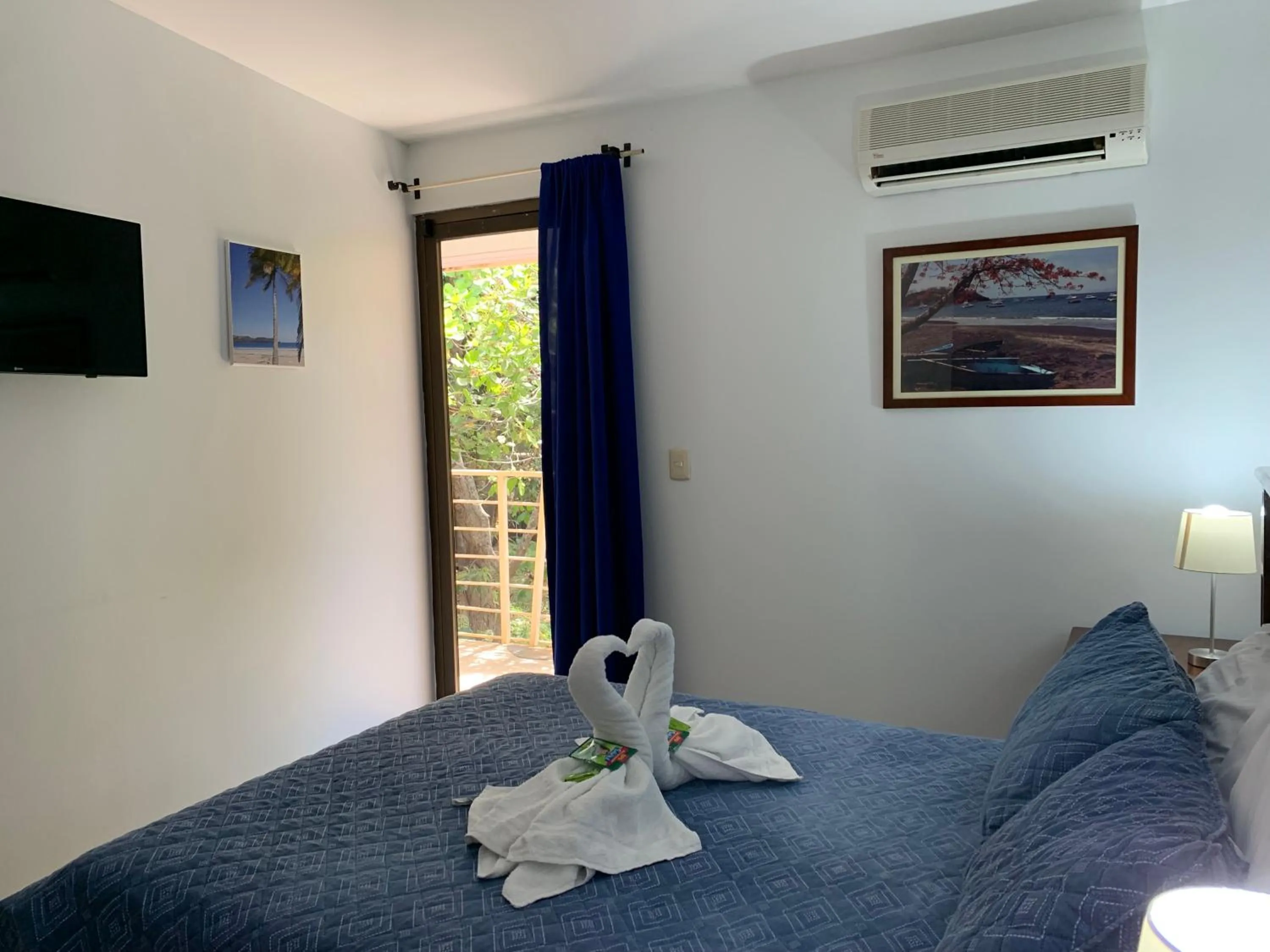 Bedroom, Bed in Toro Blanco