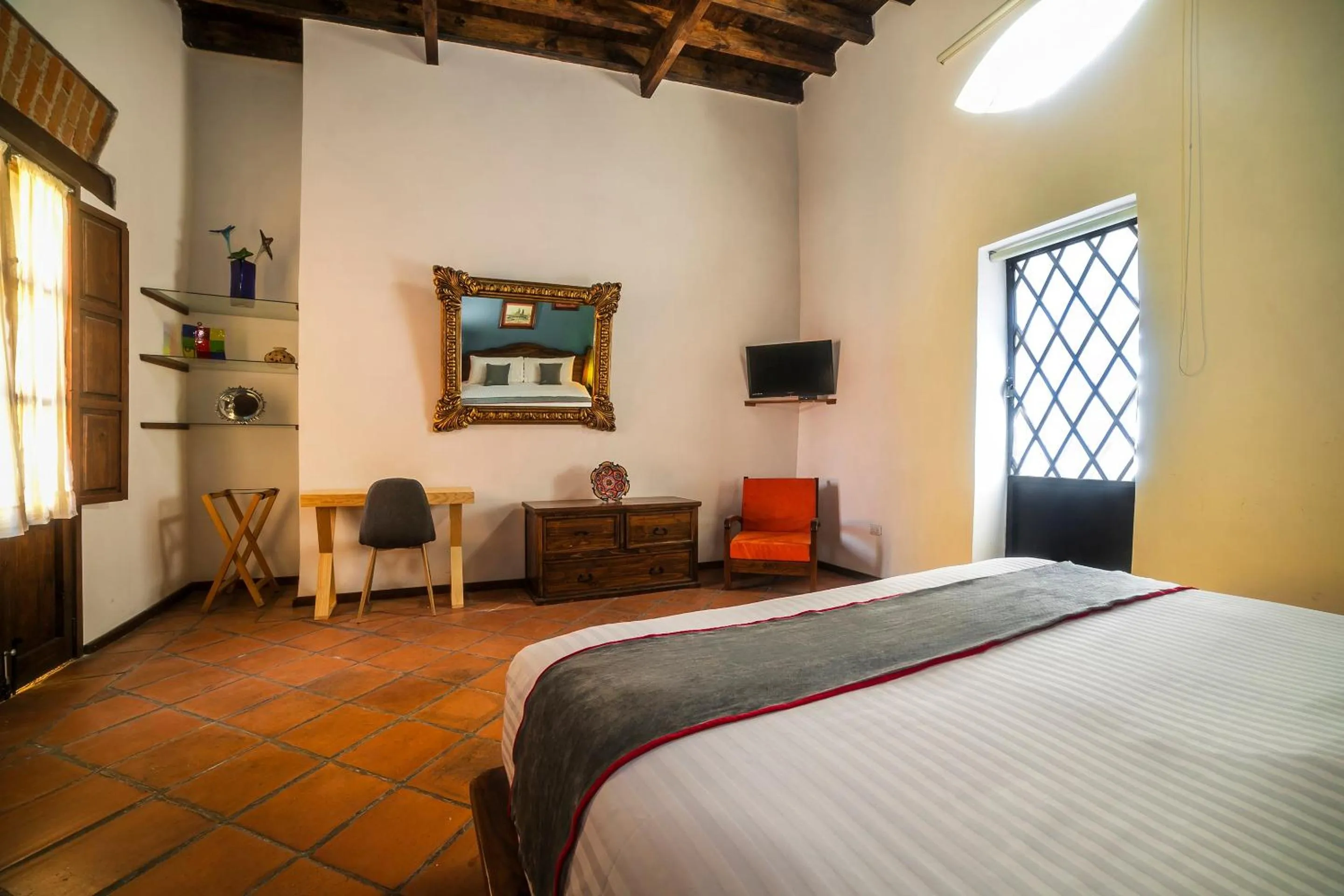 Bedroom, Bed in Collection O Al otro lado del rio, Puebla