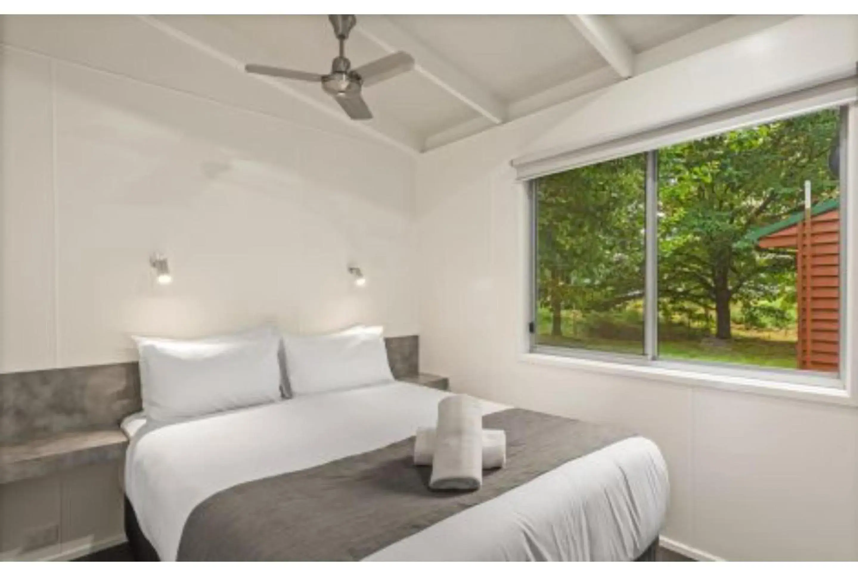 Bedroom, Bed in Discovery Parks - Bright Bedroom, Bed in Discovery Parks - Bright