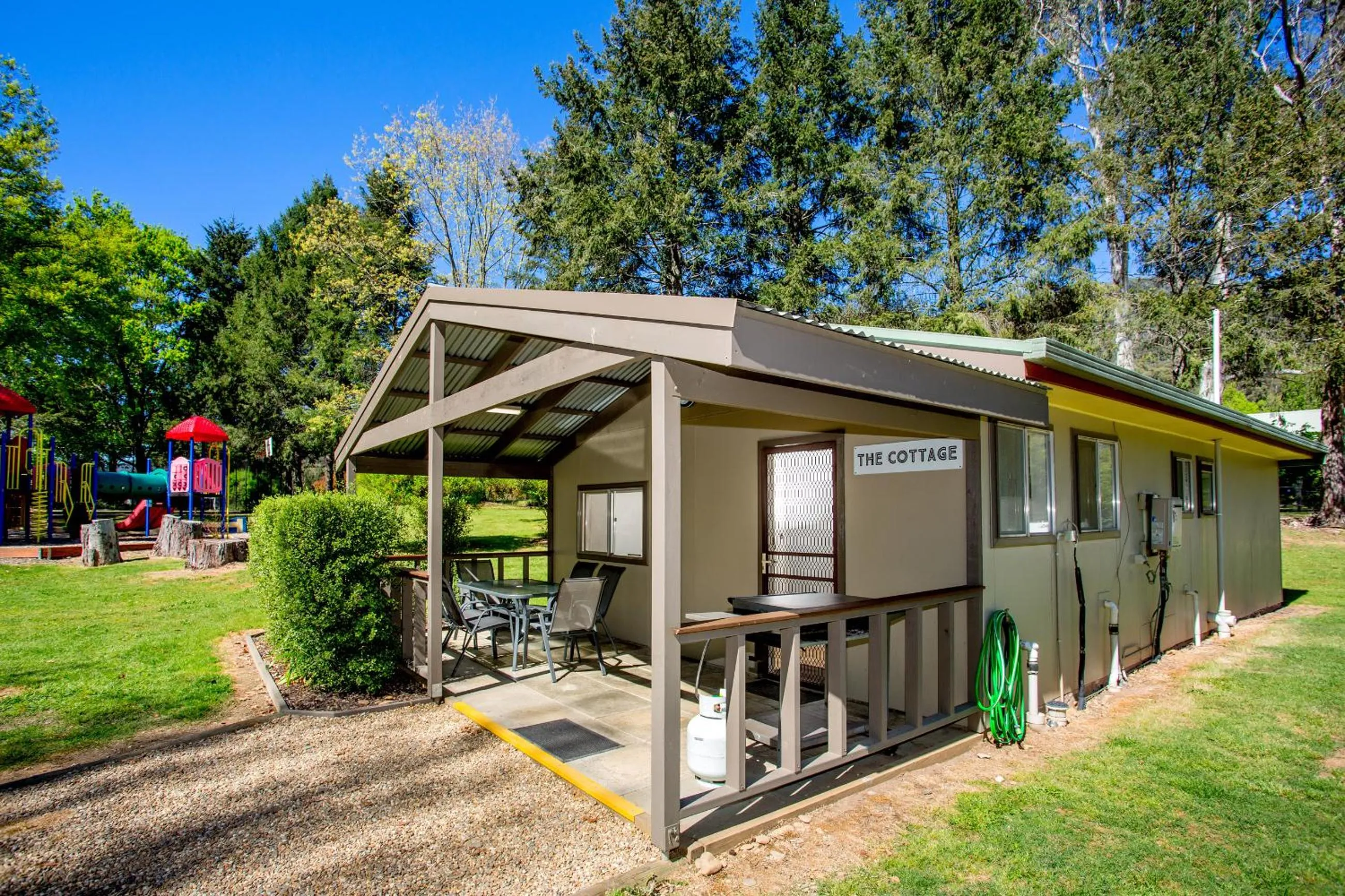 Patio in Discovery Parks - Bright
