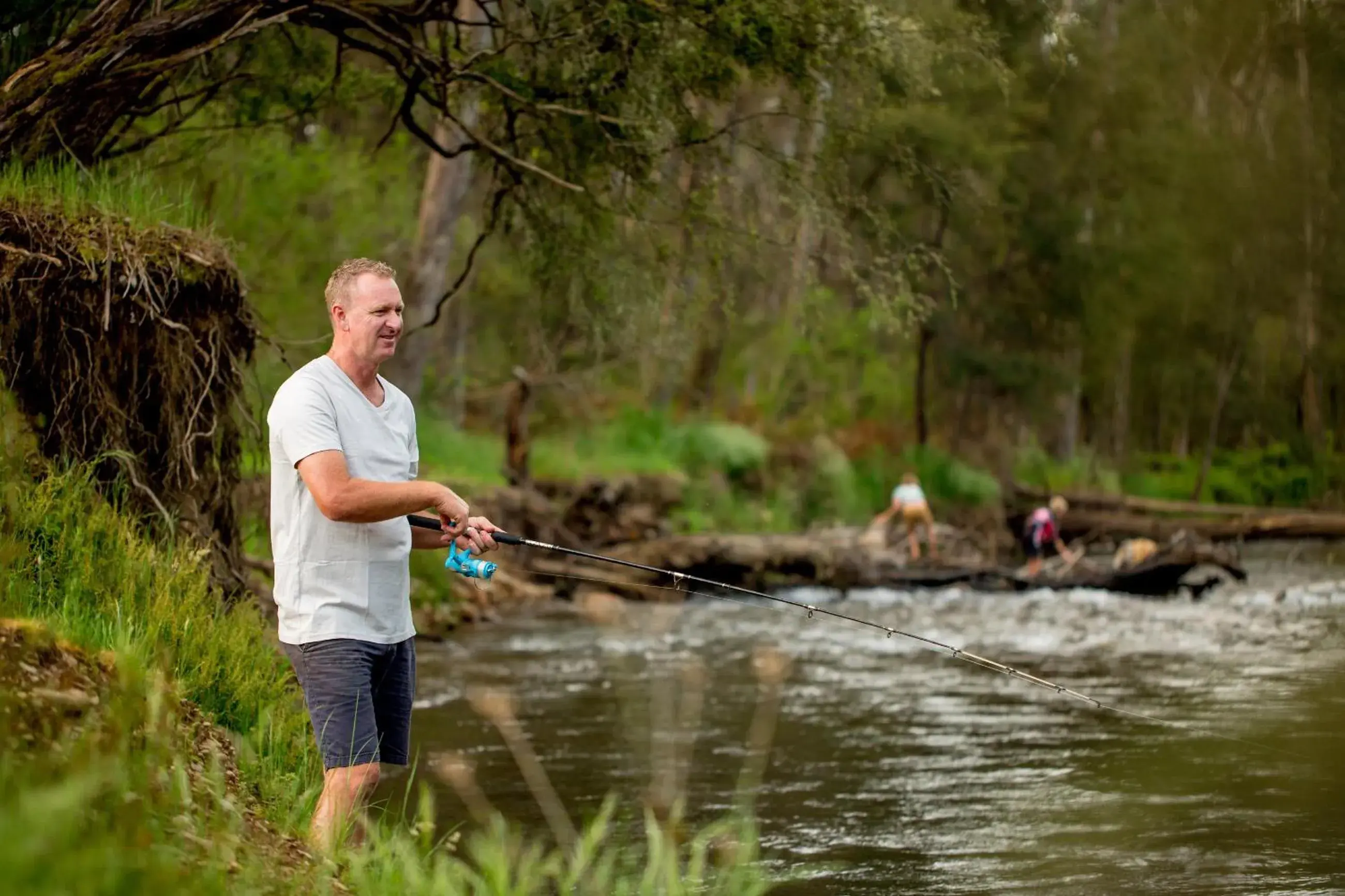 River view in Discovery Parks - Bright River view in Discovery Parks - Bright