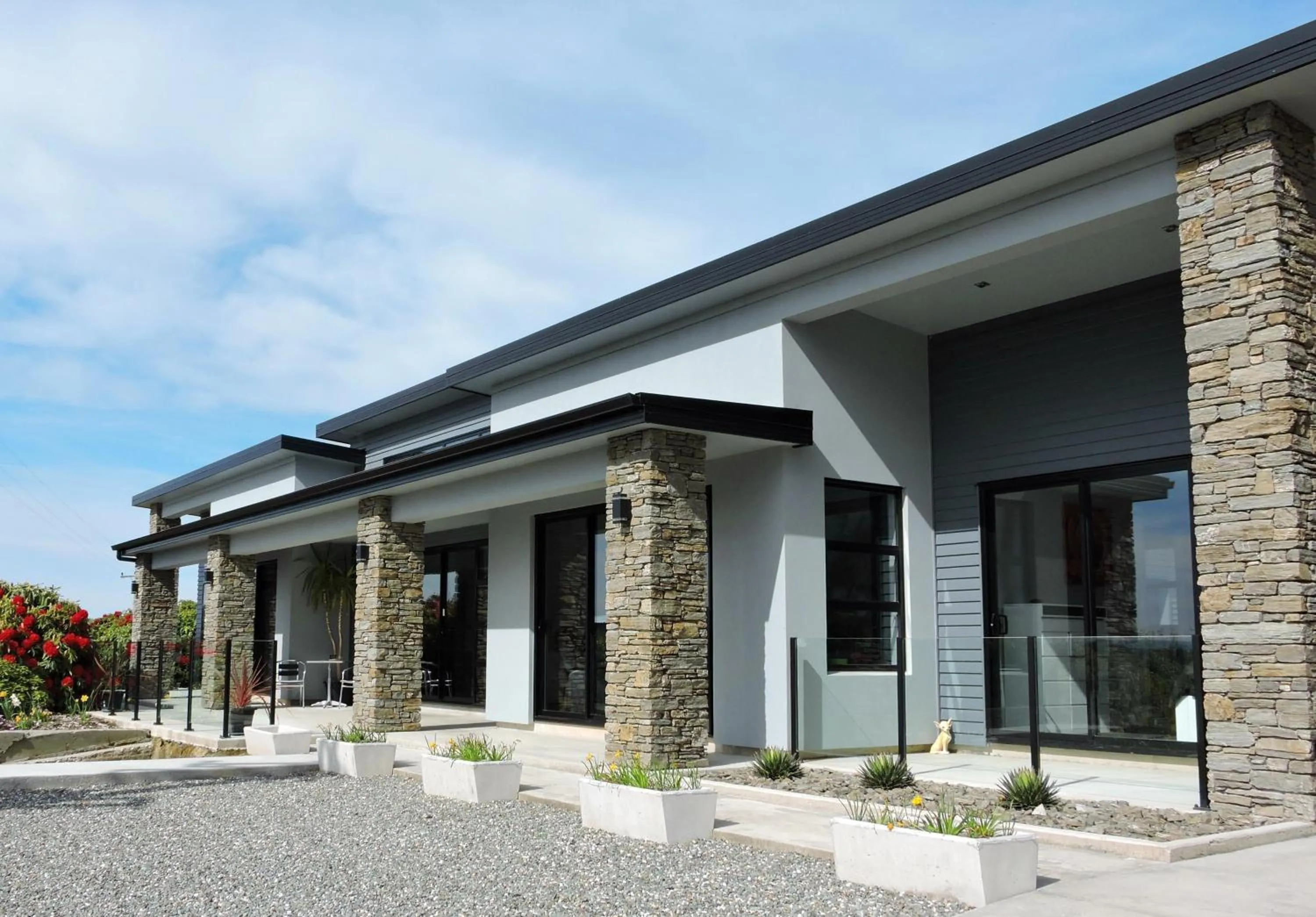 Facade/entrance in The Reservation B&B