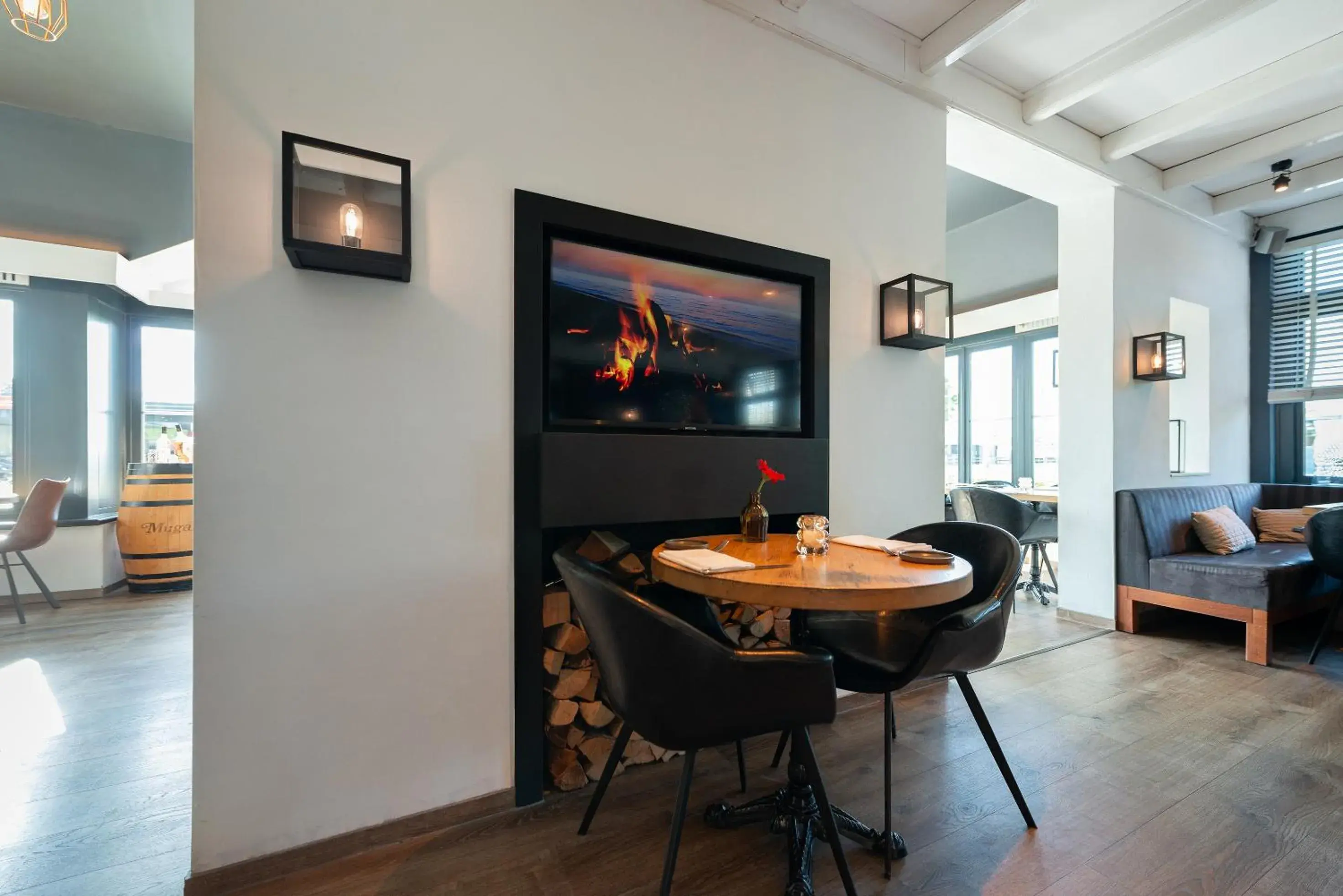 Lounge or bar in Boutique Hotel Herbergh Amsterdam Airport FREE PARKING Lounge or bar in Boutique Hotel Herbergh Amsterdam Airport FREE PARKING