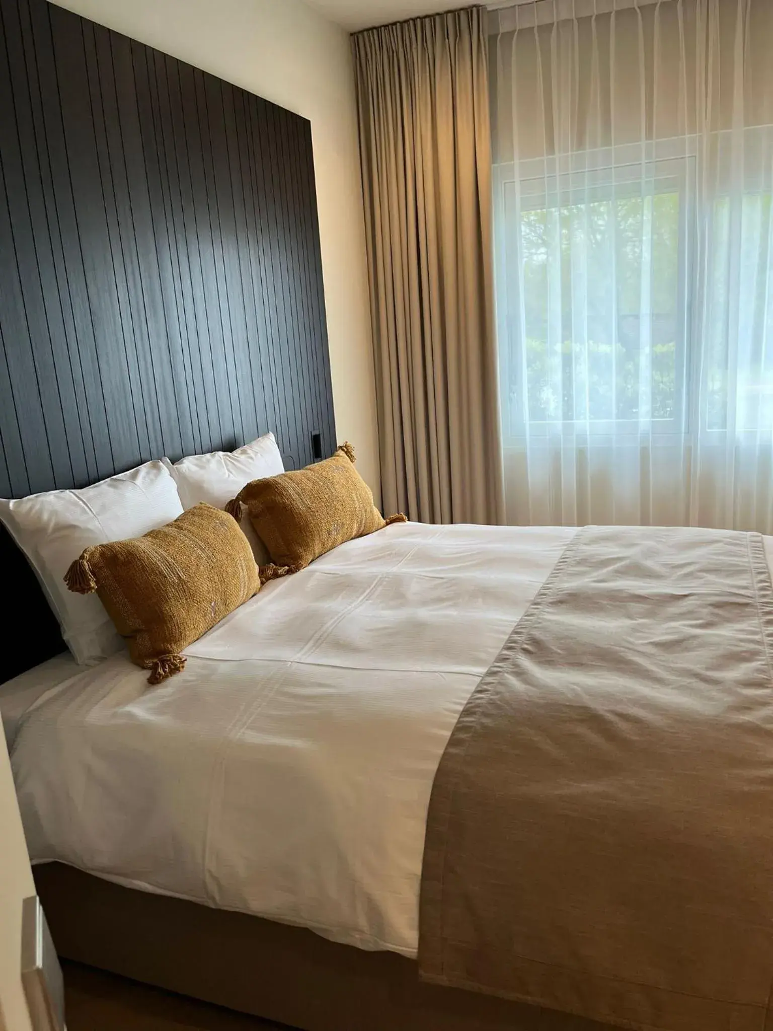 Bed in Boutique Hotel Herbergh Amsterdam Airport FREE PARKING Bed in Boutique Hotel Herbergh Amsterdam Airport FREE PARKING