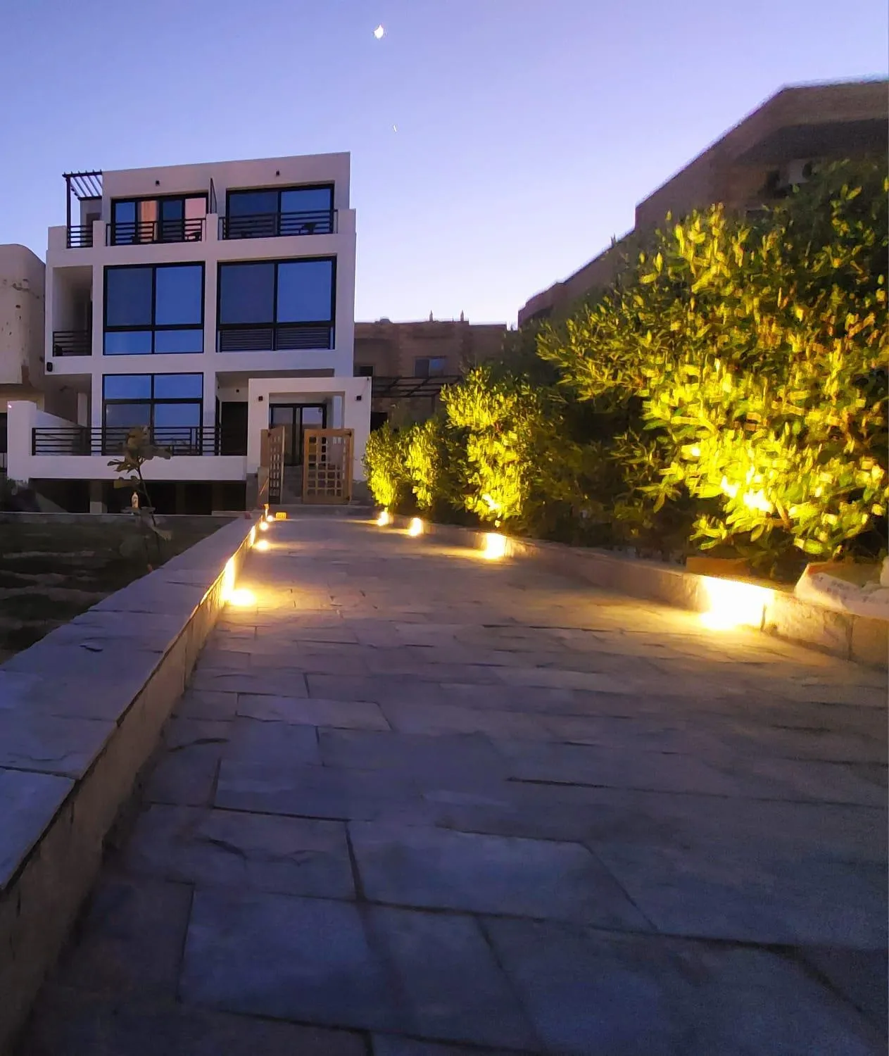 Property building in SOLA INN Hotel Hurghada