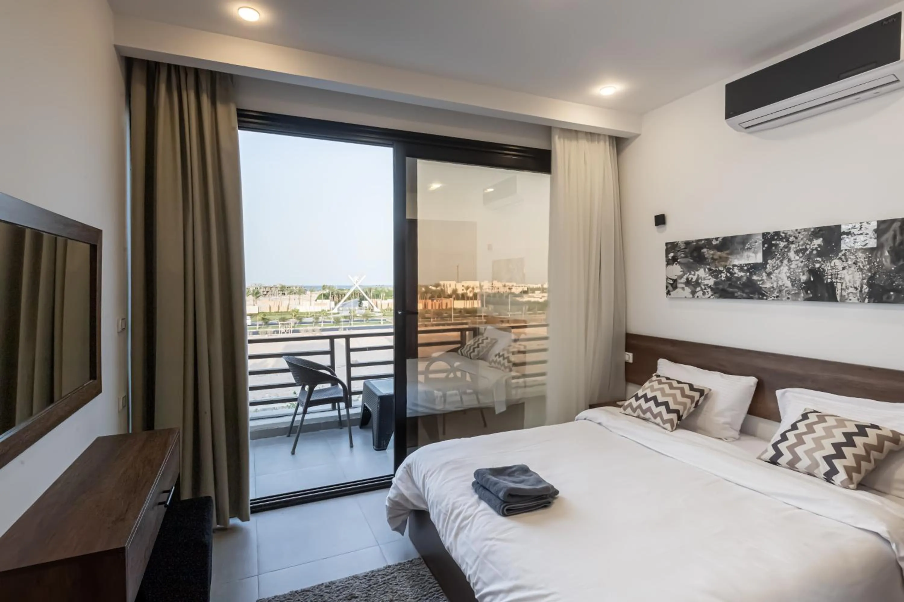 Bedroom, Bed in SOLA INN Hotel Hurghada