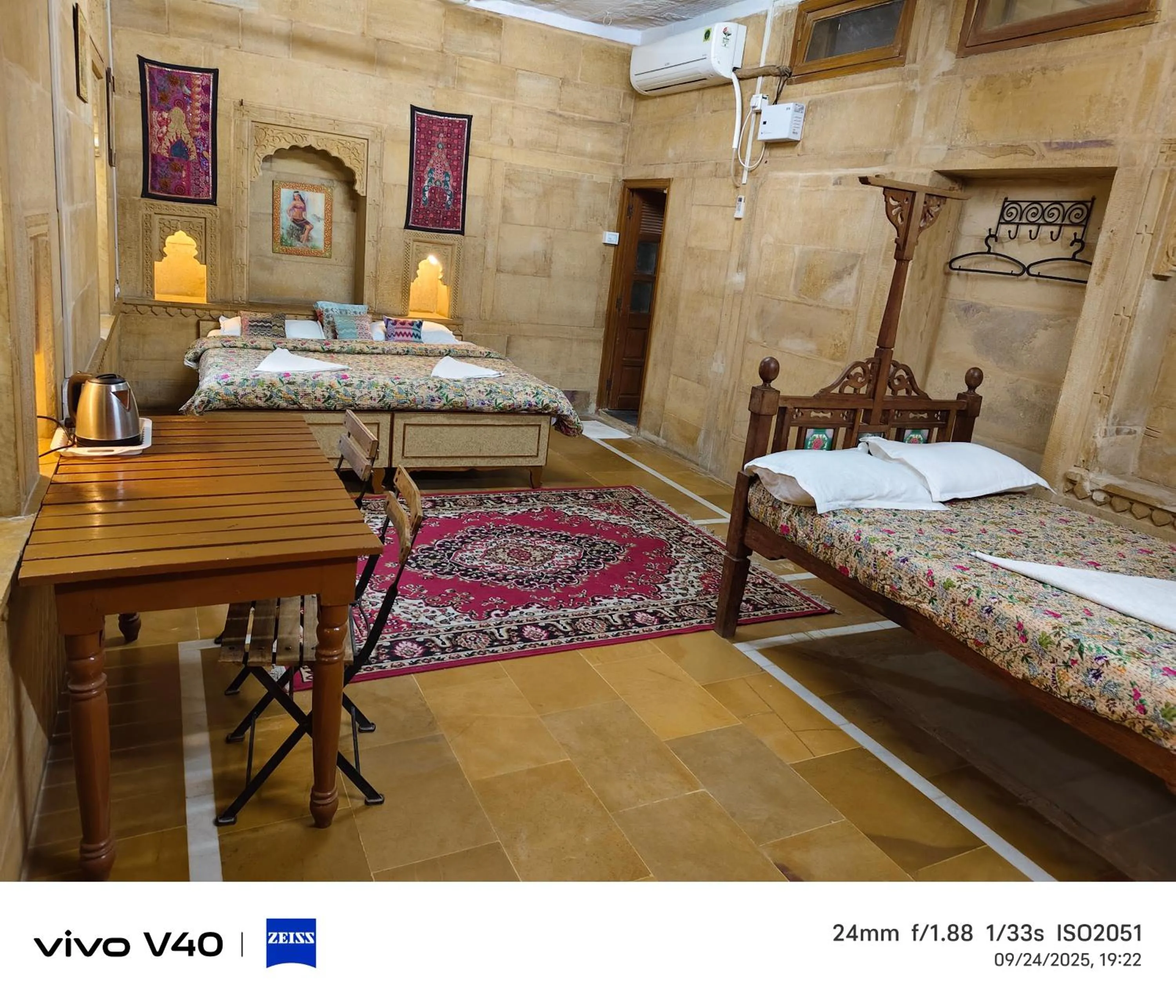 Bed in Hotel Oasis Haveli Jaisalmer