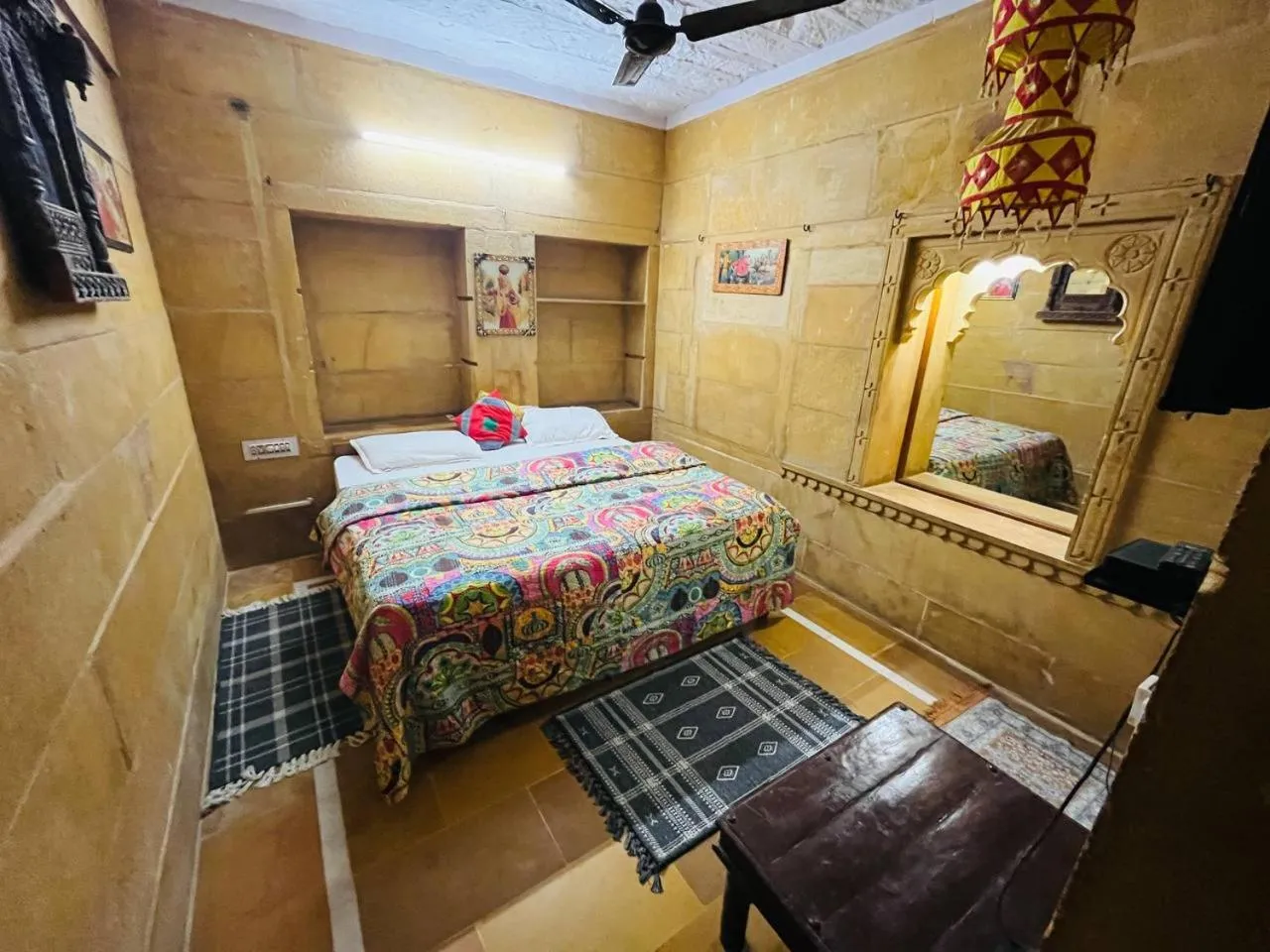 Bed in Hotel Oasis Haveli Jaisalmer