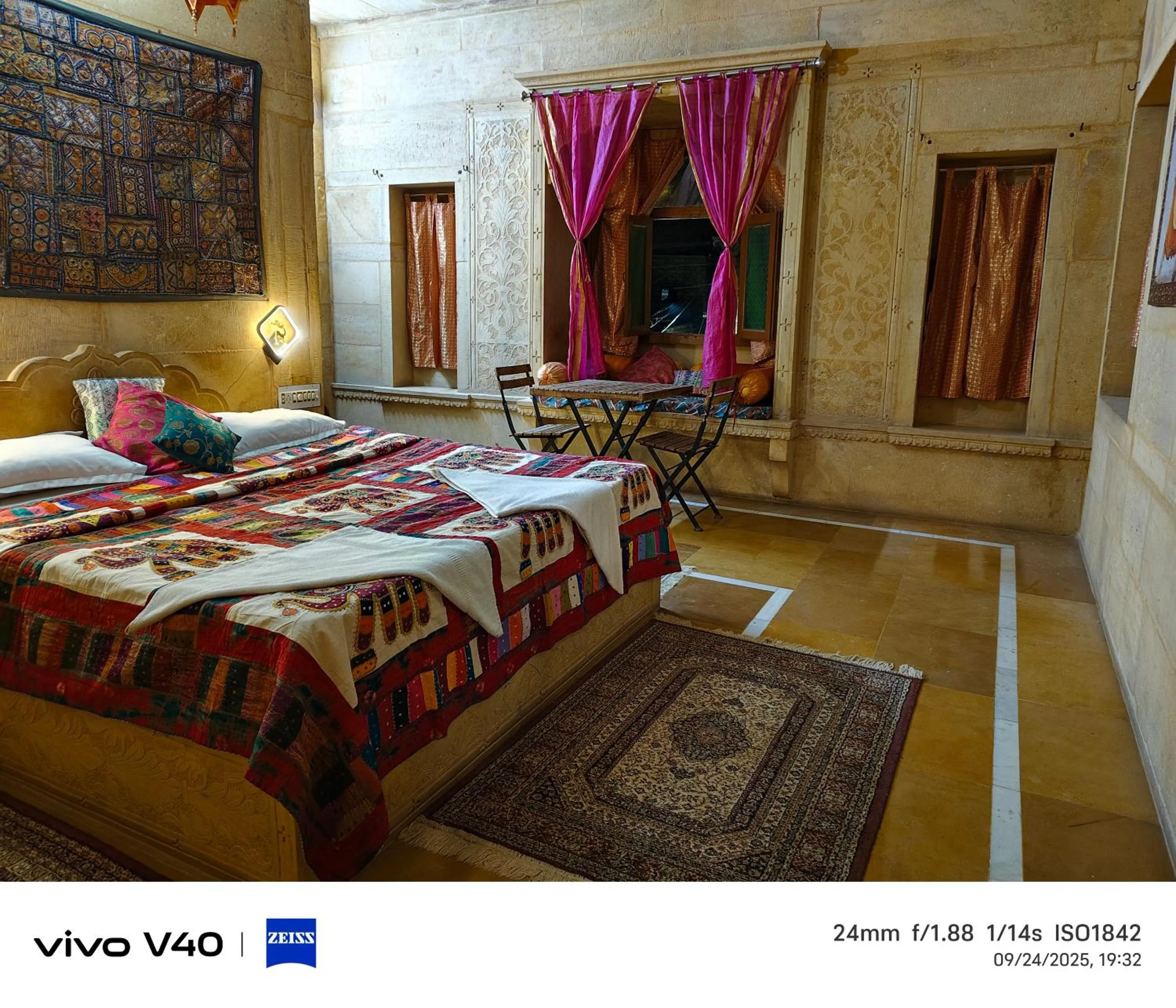 Bed in Hotel Oasis Haveli Jaisalmer