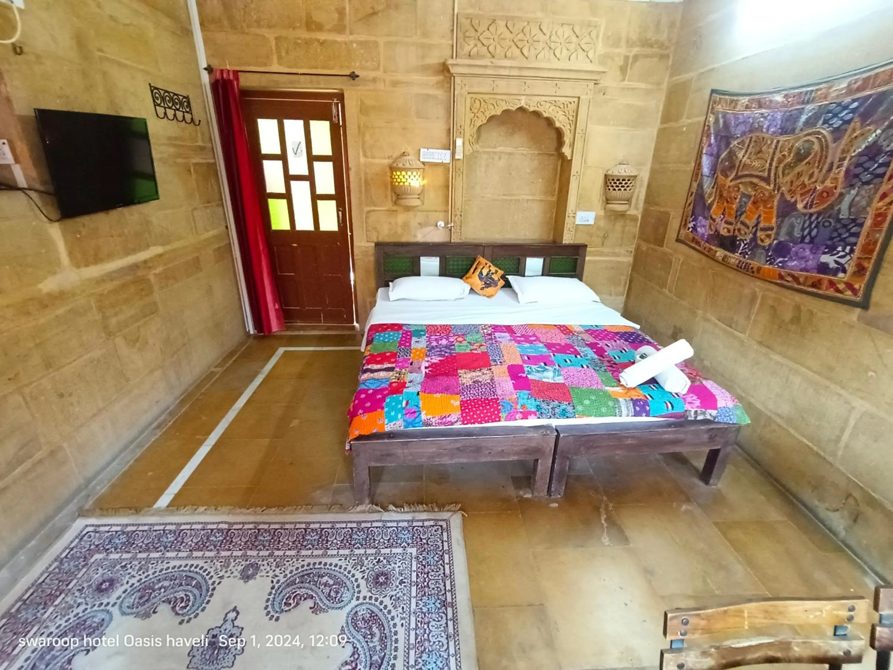 Bed in Hotel Oasis Haveli Jaisalmer