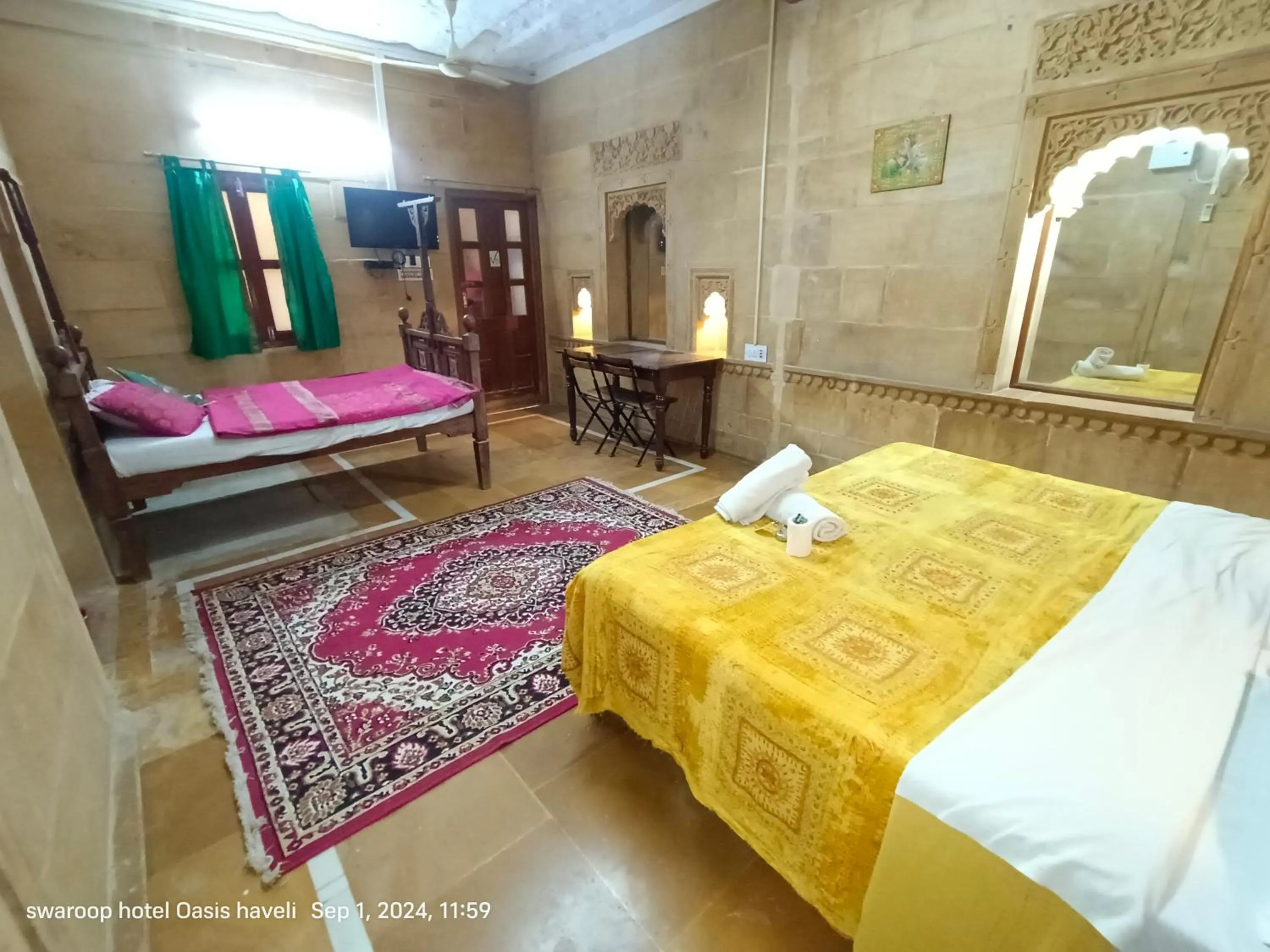 Bed in Hotel Oasis Haveli Jaisalmer