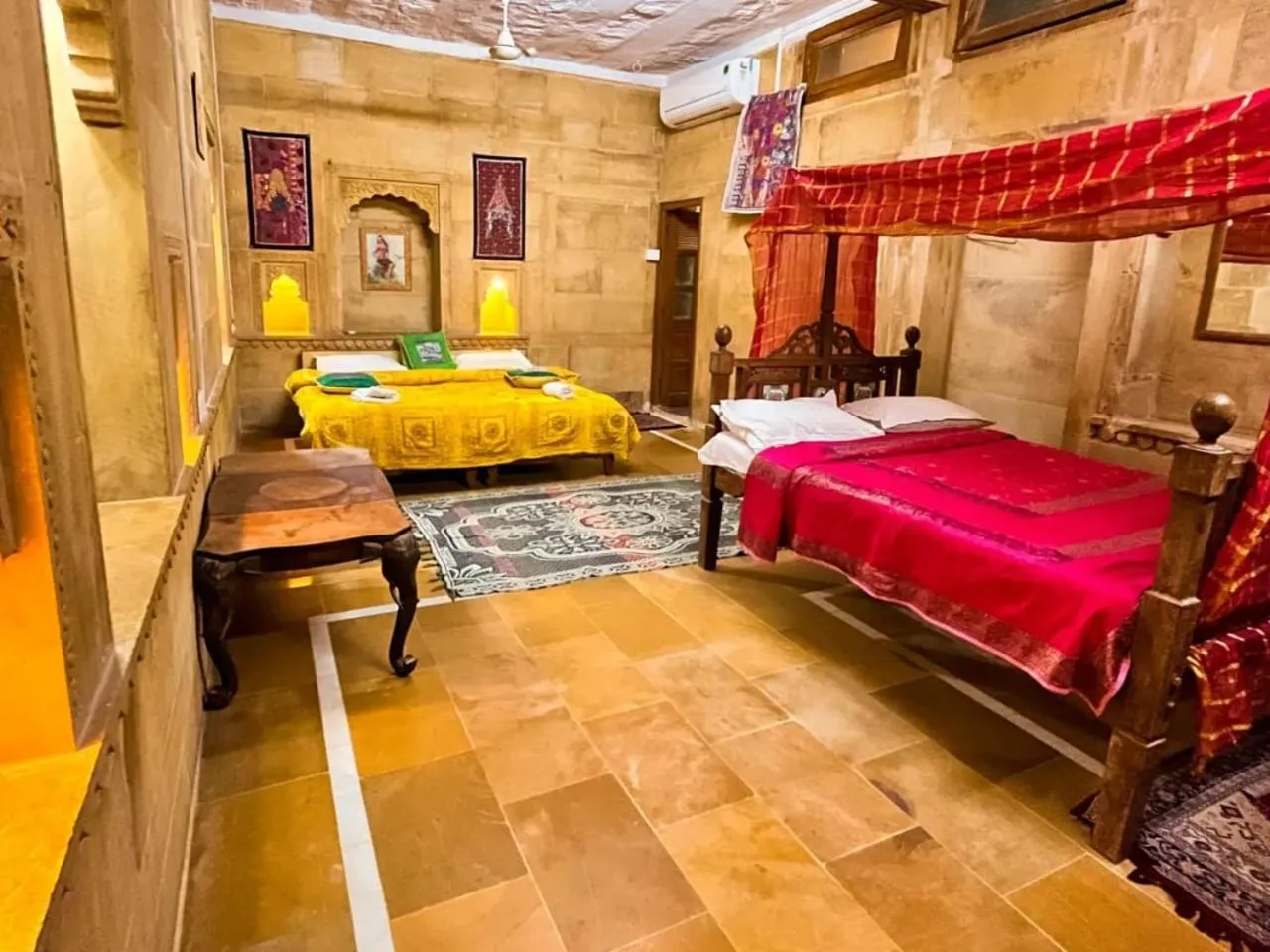 Bed in Hotel Oasis Haveli Jaisalmer