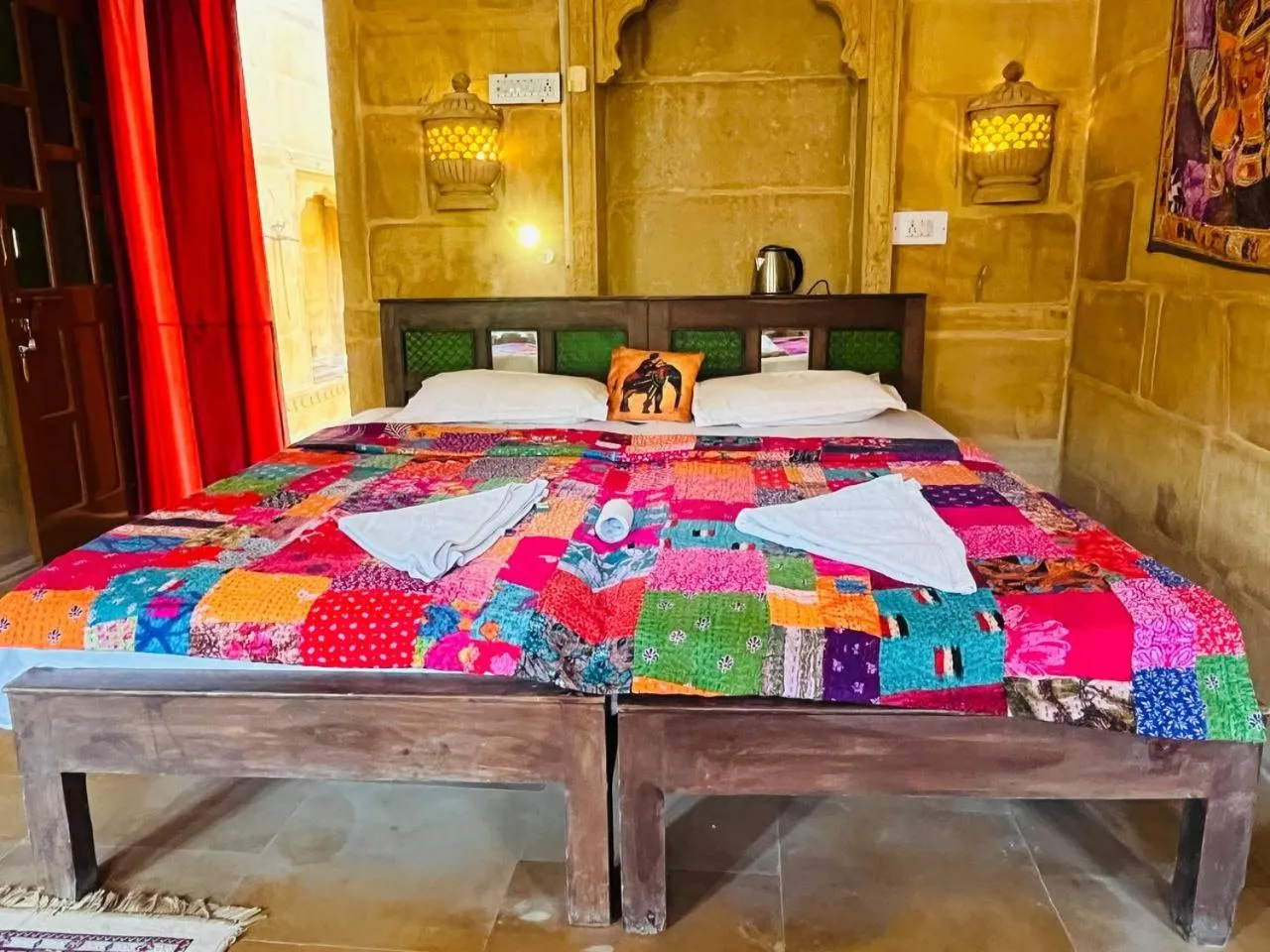 Bed in Hotel Oasis Haveli Jaisalmer
