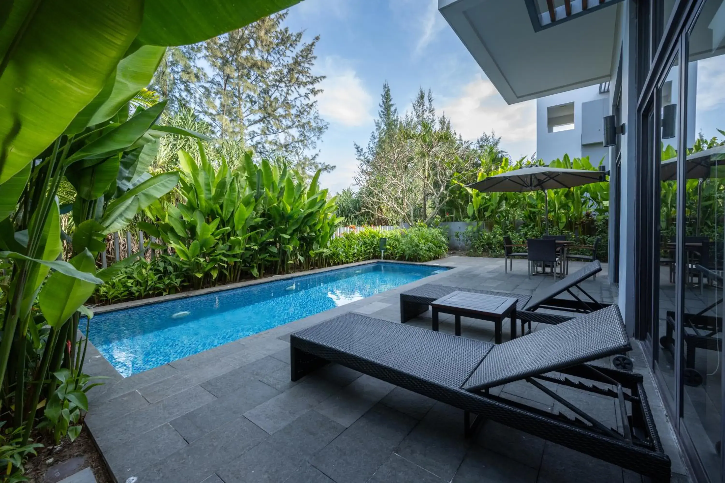 Swimming pool in Montgomerie Links Hotel & Villas Swimming pool in Montgomerie Links Hotel & Villas