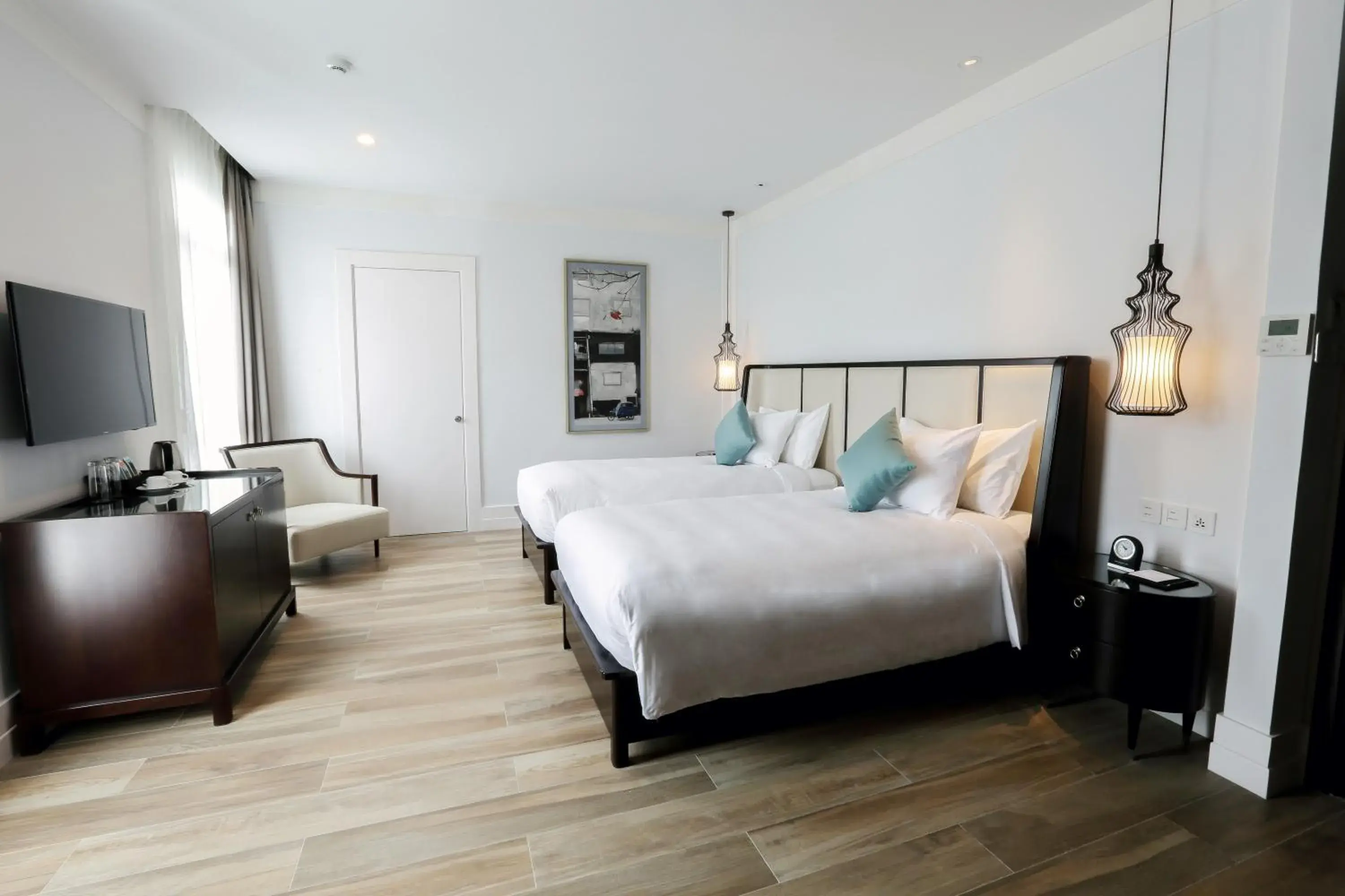 Junior Suite, Twin Bed with Bathtub in Montgomerie Links Hotel & Villas Junior Suite, Twin Bed with Bathtub in Montgomerie Links Hotel & Villas