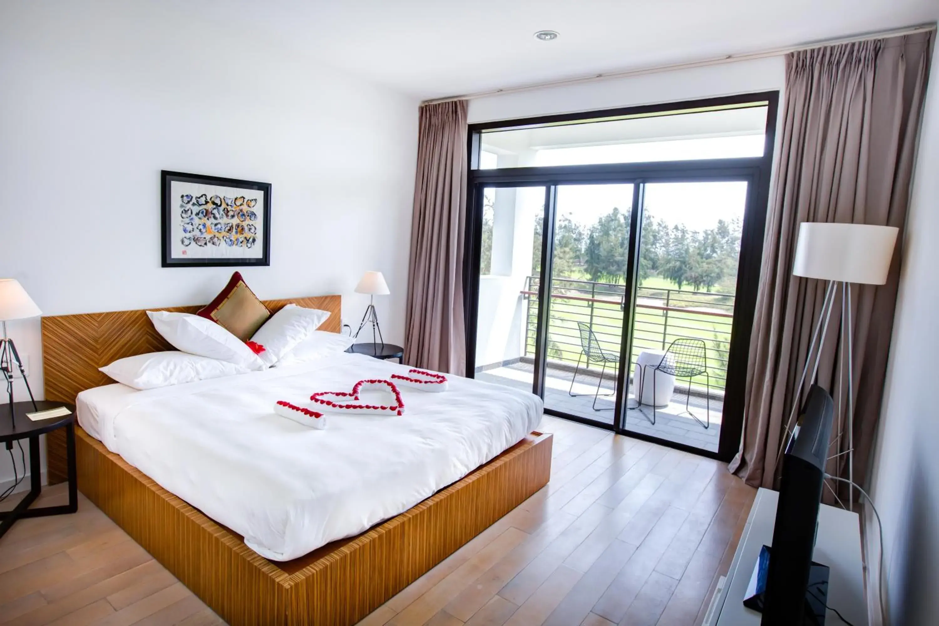 Bedroom, Bed in Montgomerie Links Hotel & Villas Bedroom, Bed in Montgomerie Links Hotel & Villas