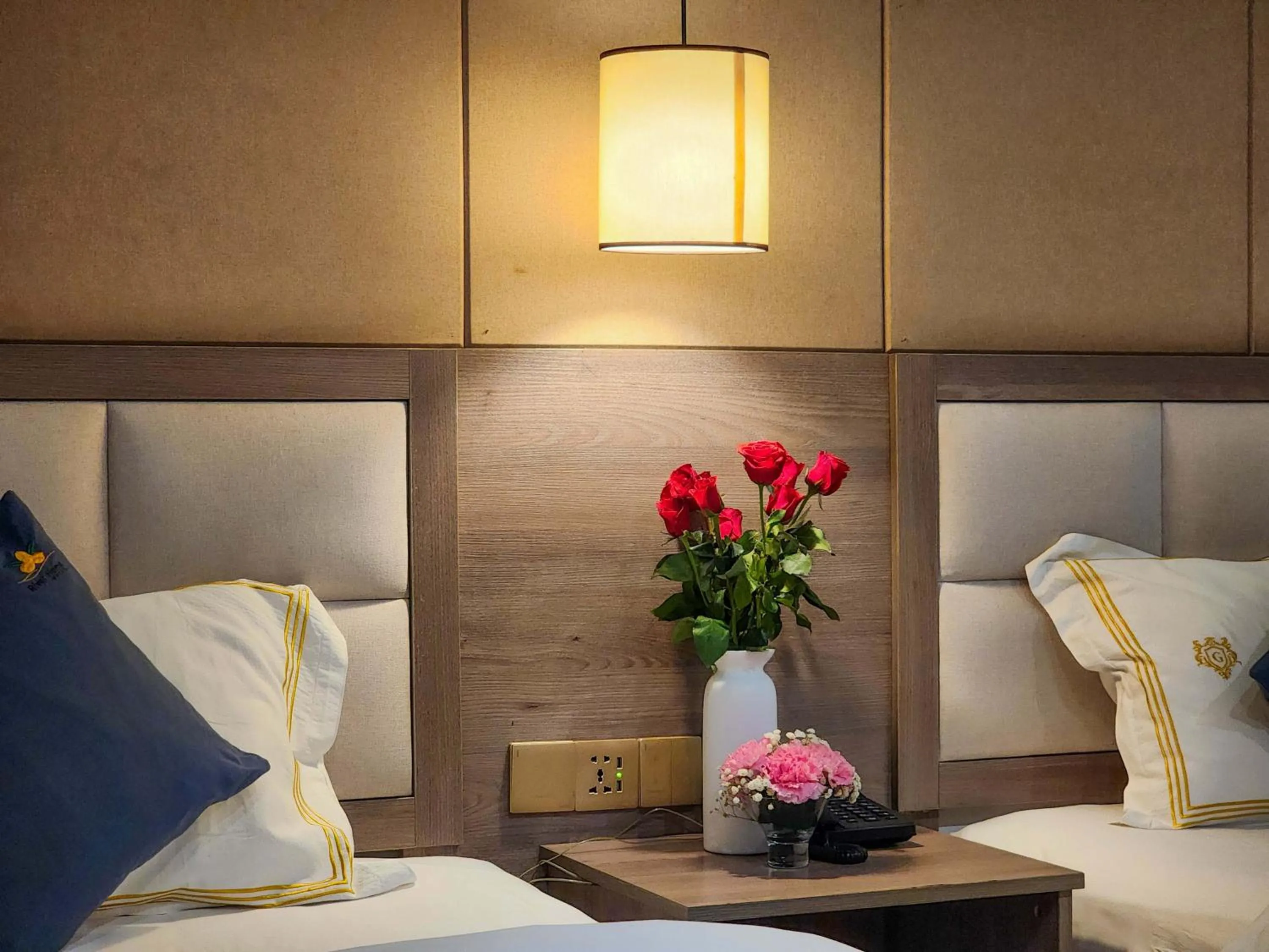 Bedroom in Sunshine Hotel