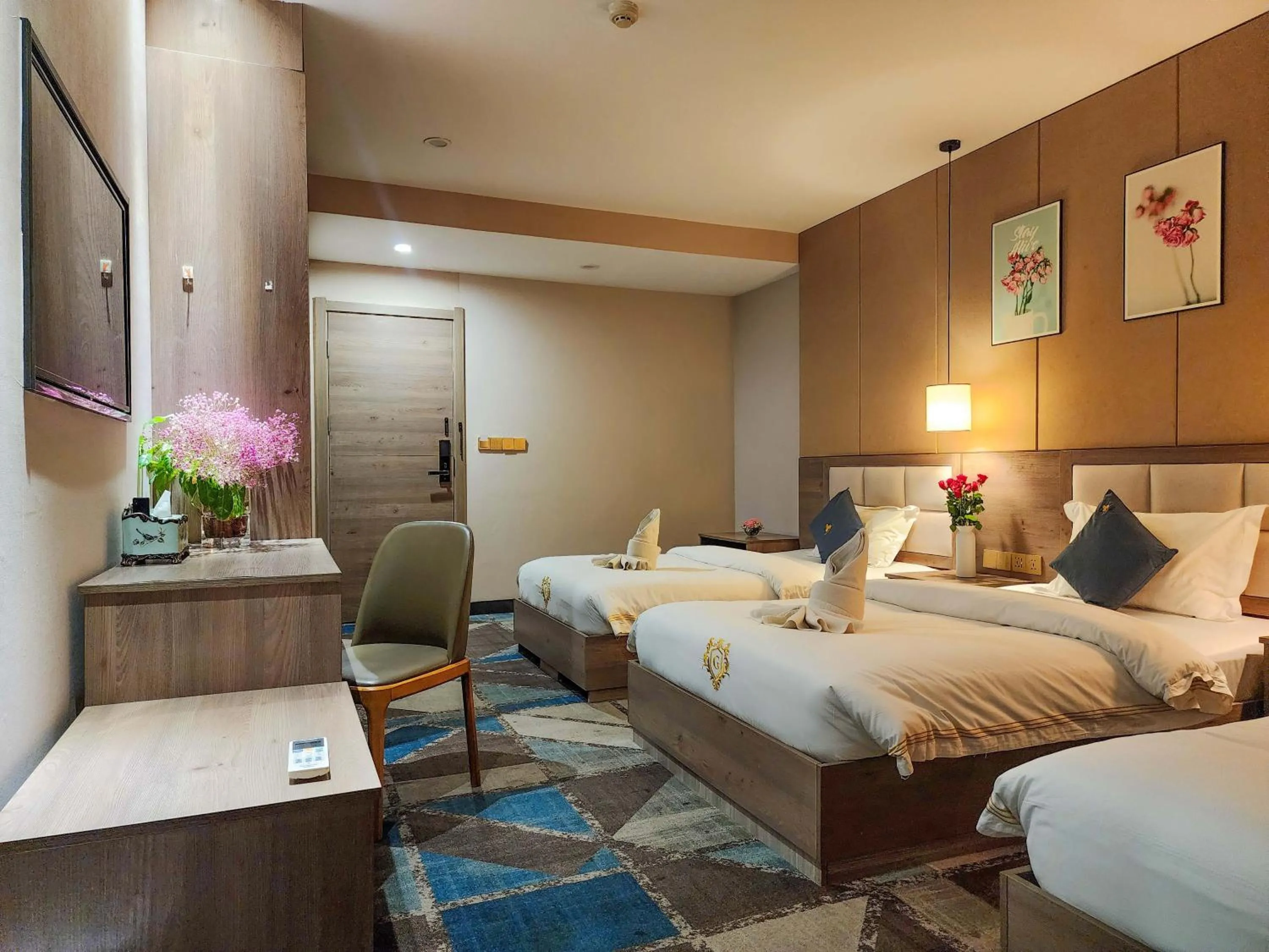 Bedroom in Sunshine Hotel