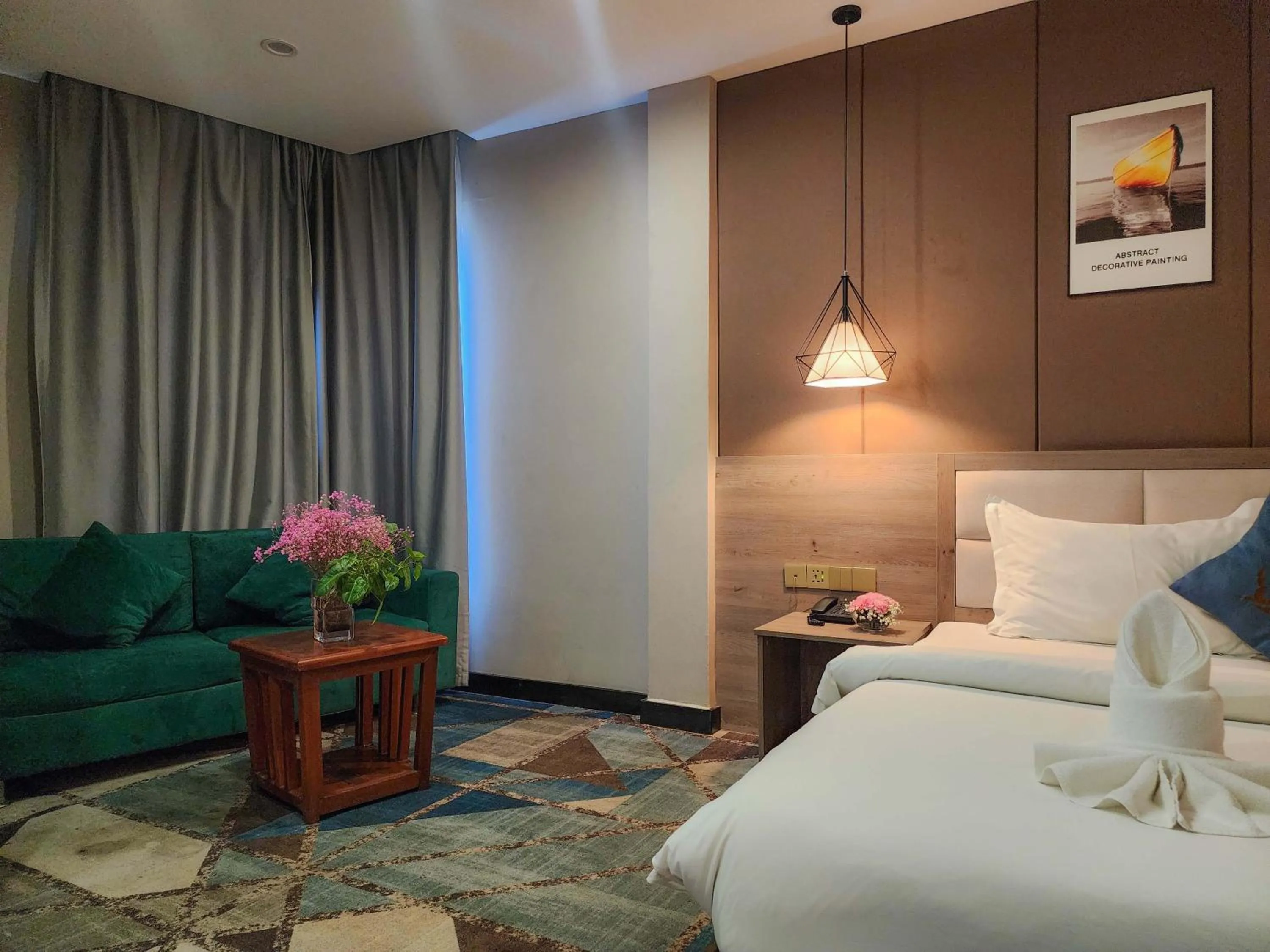 Bedroom in Sunshine Hotel