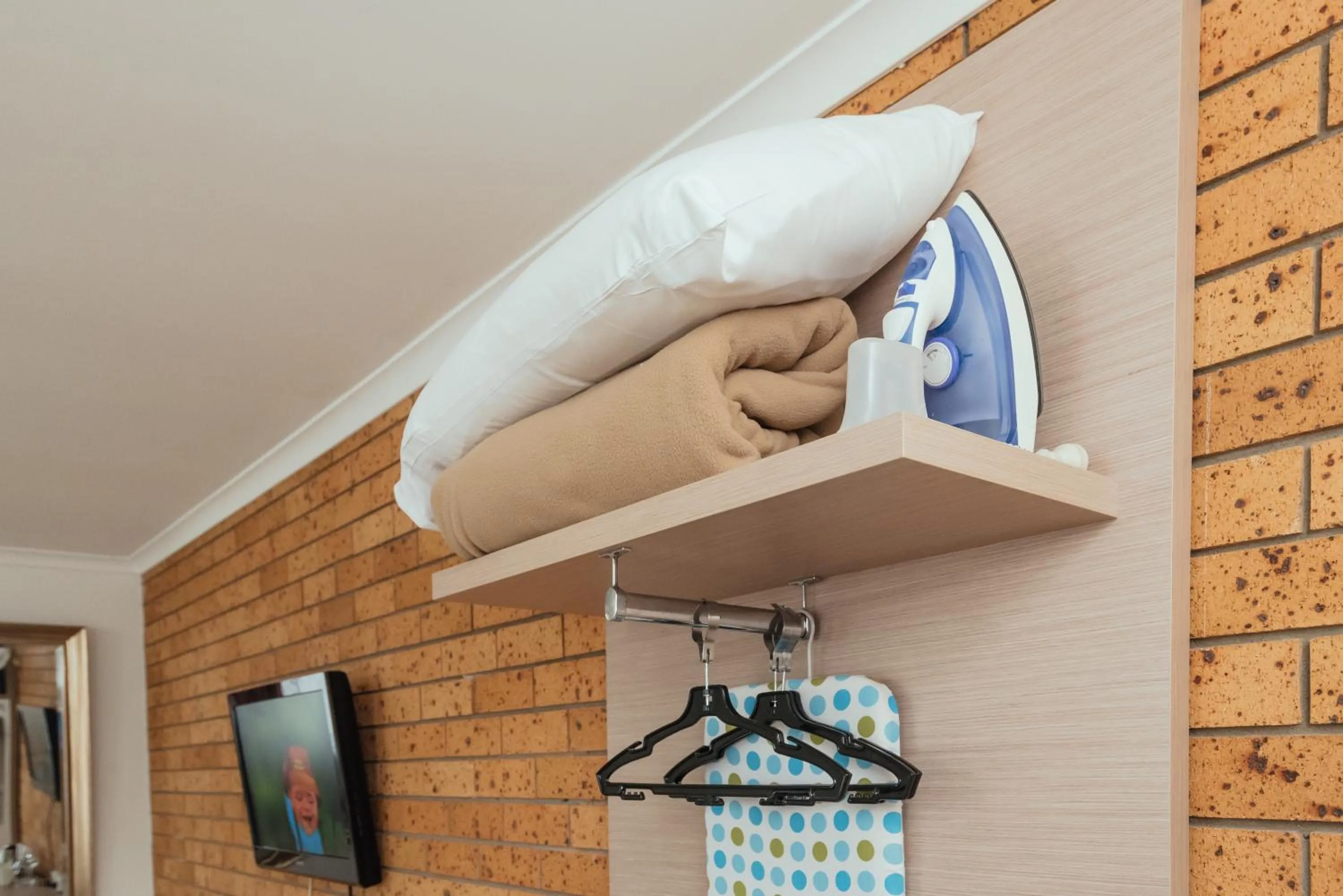 Bedroom in Coffs Windmill Motel