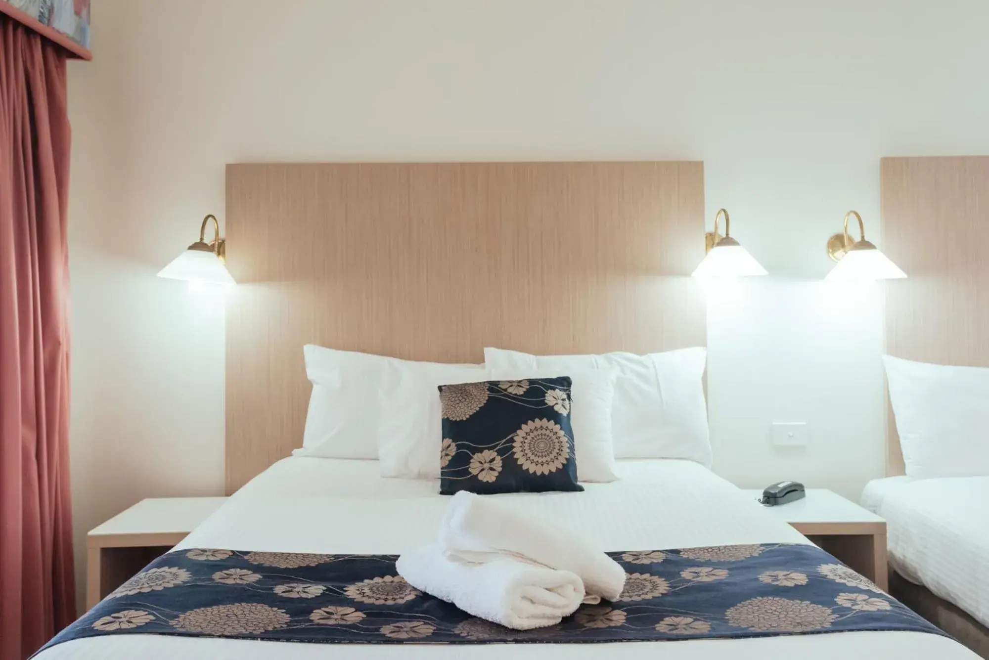 Bed in Coffs Windmill Motel Bed in Coffs Windmill Motel