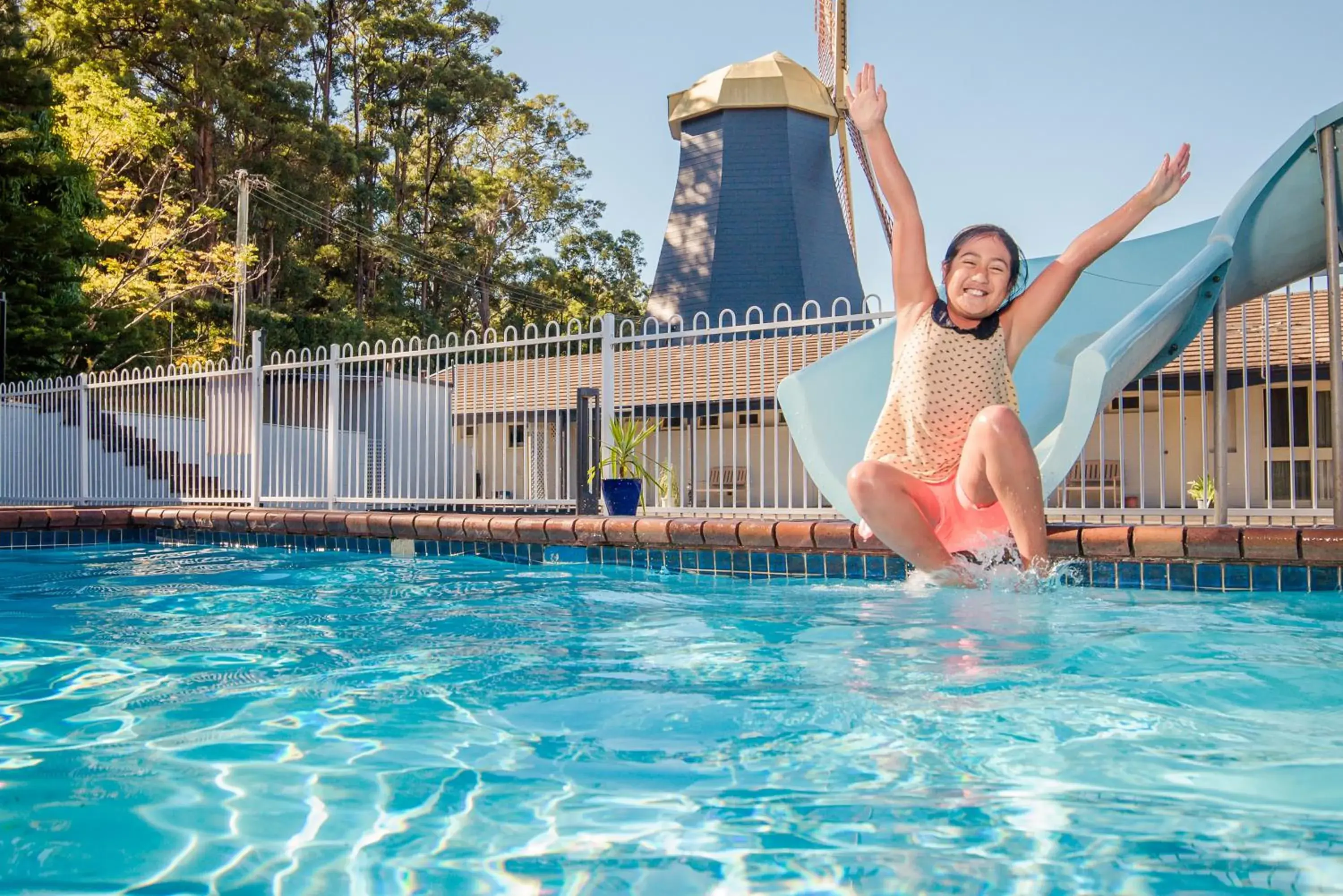 Pool view in Coffs Windmill Motel Pool view in Coffs Windmill Motel