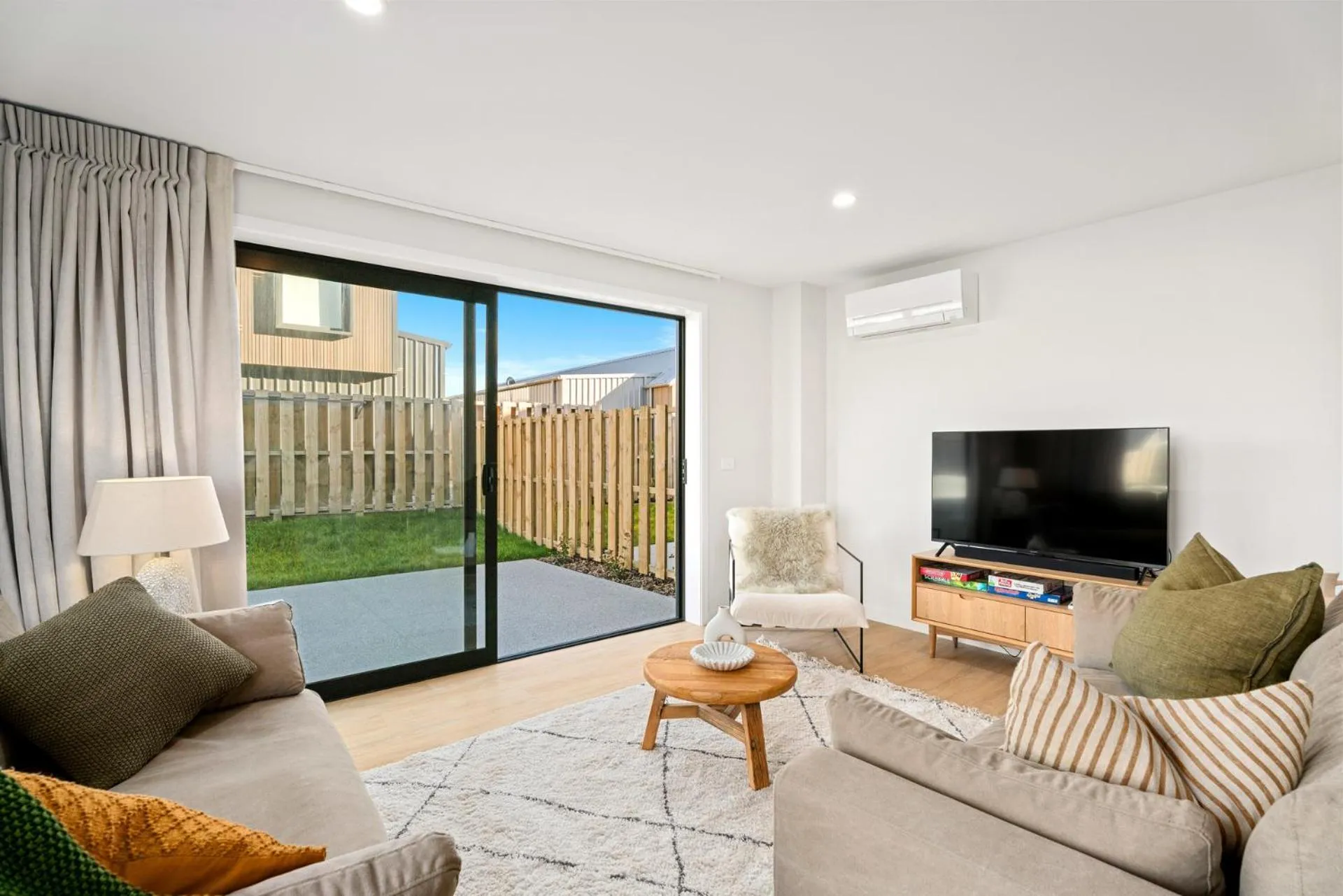 Property building in Wanaka Wonder - Wanaka Holiday Home
