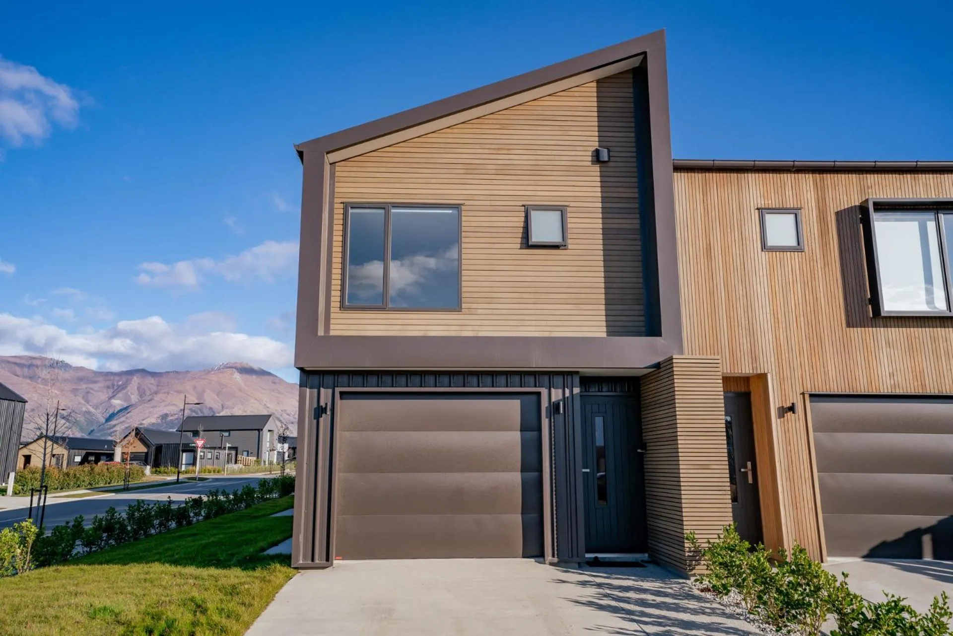 Property building in Wanaka Wonder - Wanaka Holiday Home