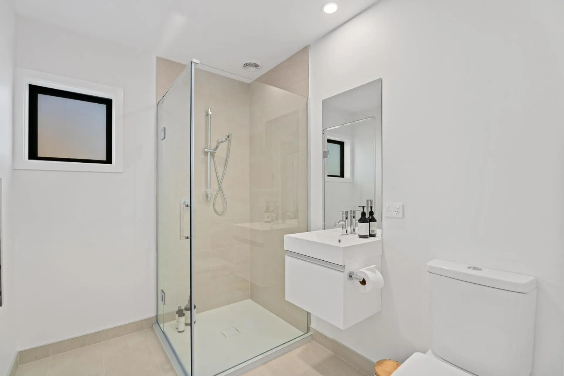 Property building in Wanaka Wonder - Wanaka Holiday Home