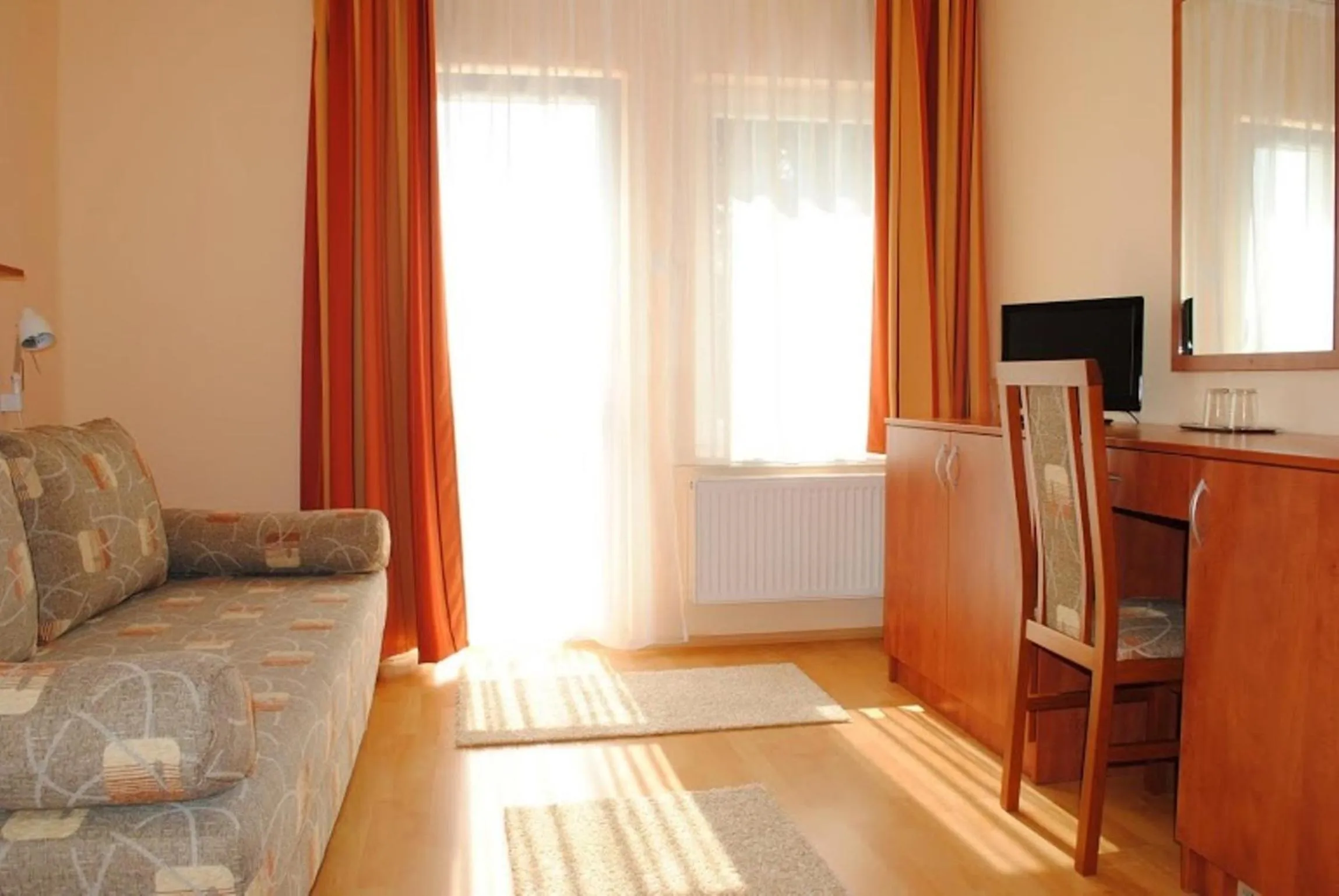 Decorative detail in Stan és Panzió