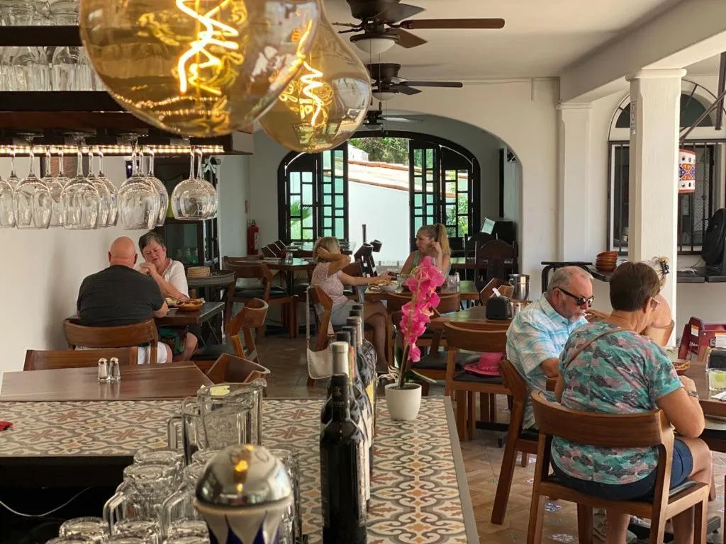 Restaurant/places to eat in Casa Yollotzin