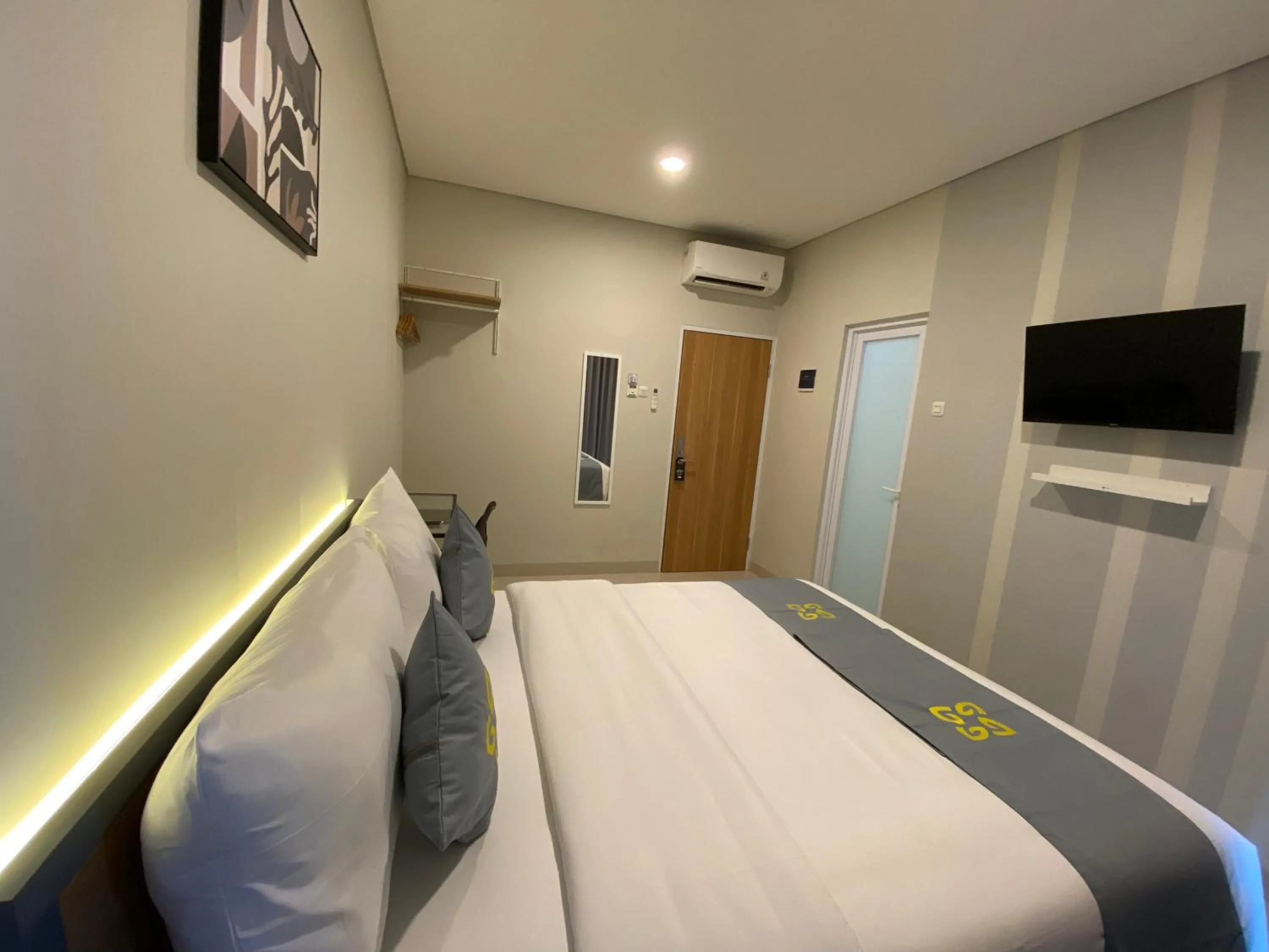 Bed in Ghurfati Hotel Wedana