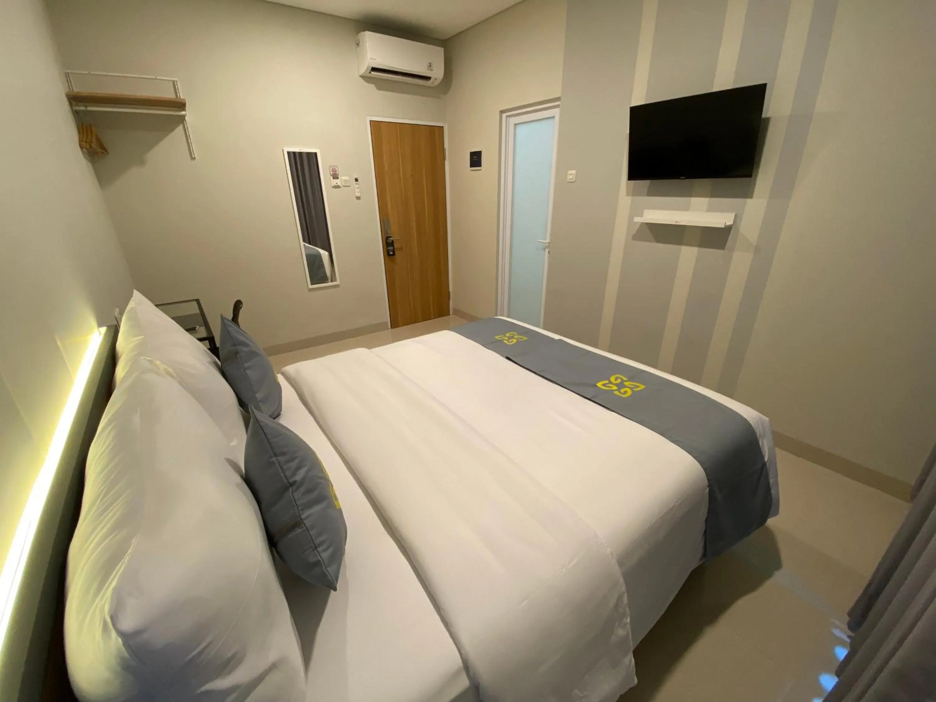 Bed in Ghurfati Hotel Wedana