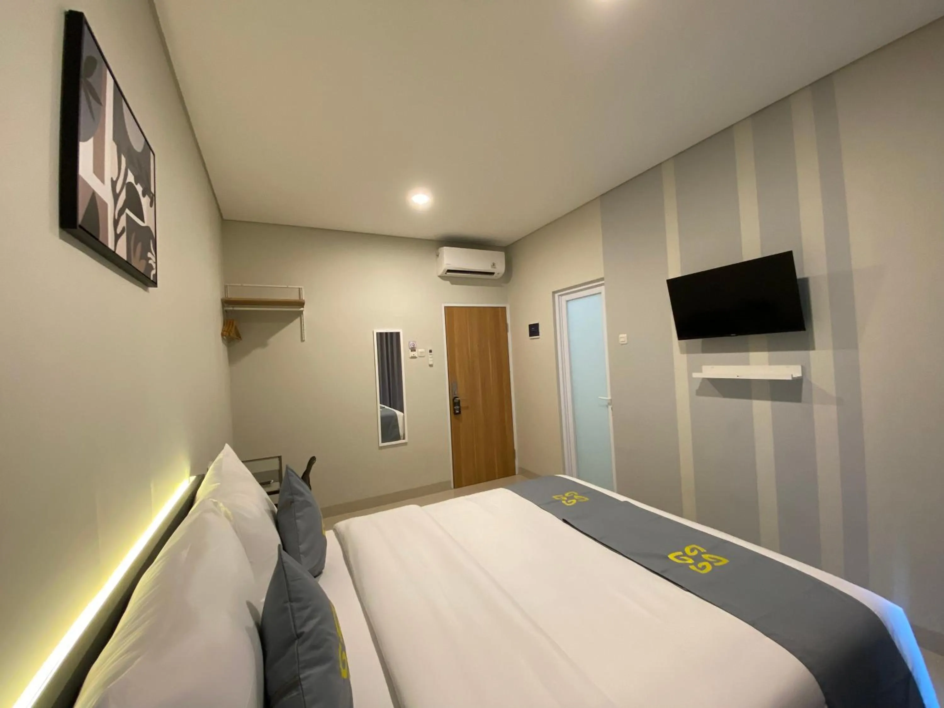 Bed in Ghurfati Hotel Wedana