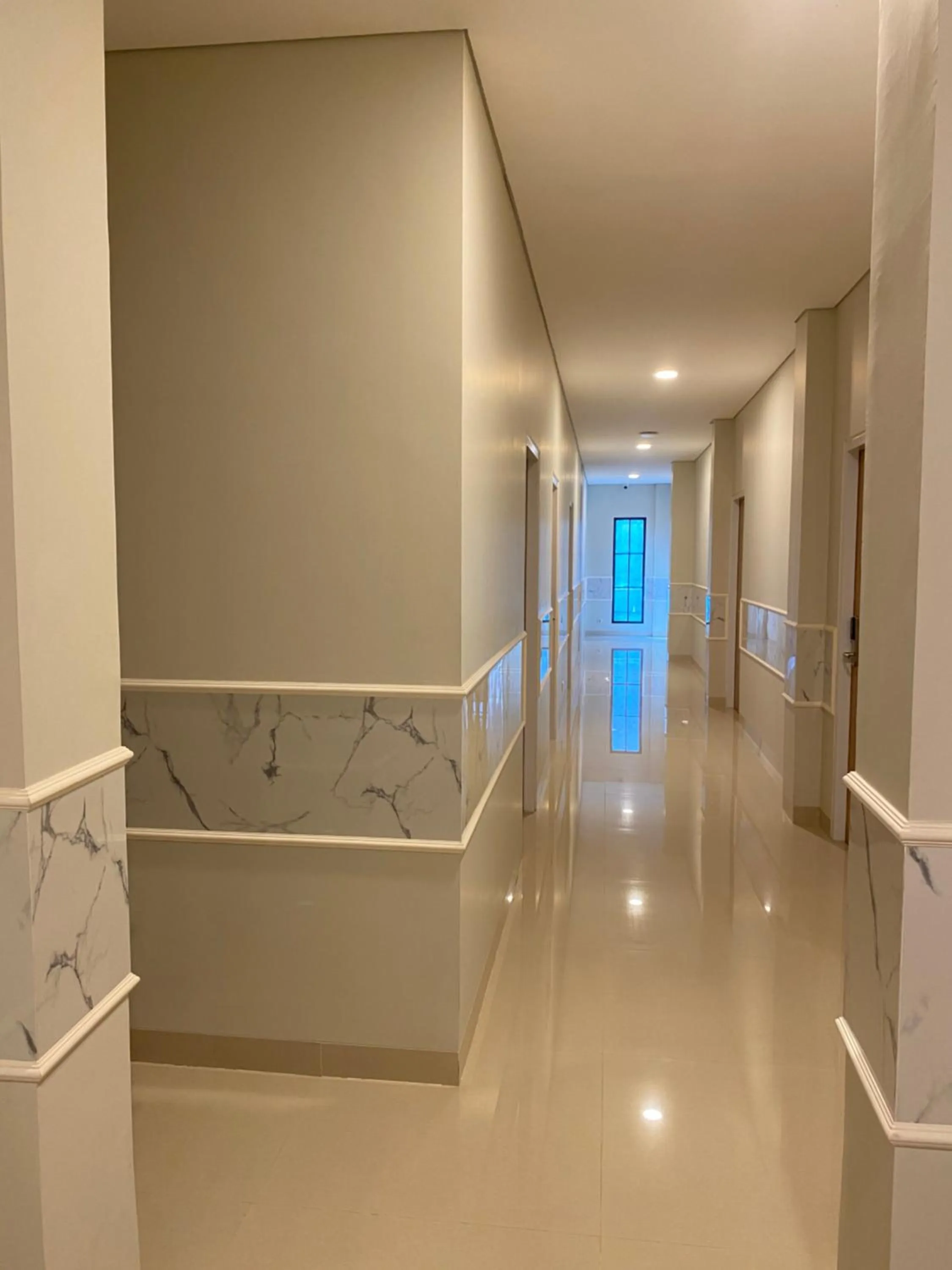 Ghurfati Hotel Wedana